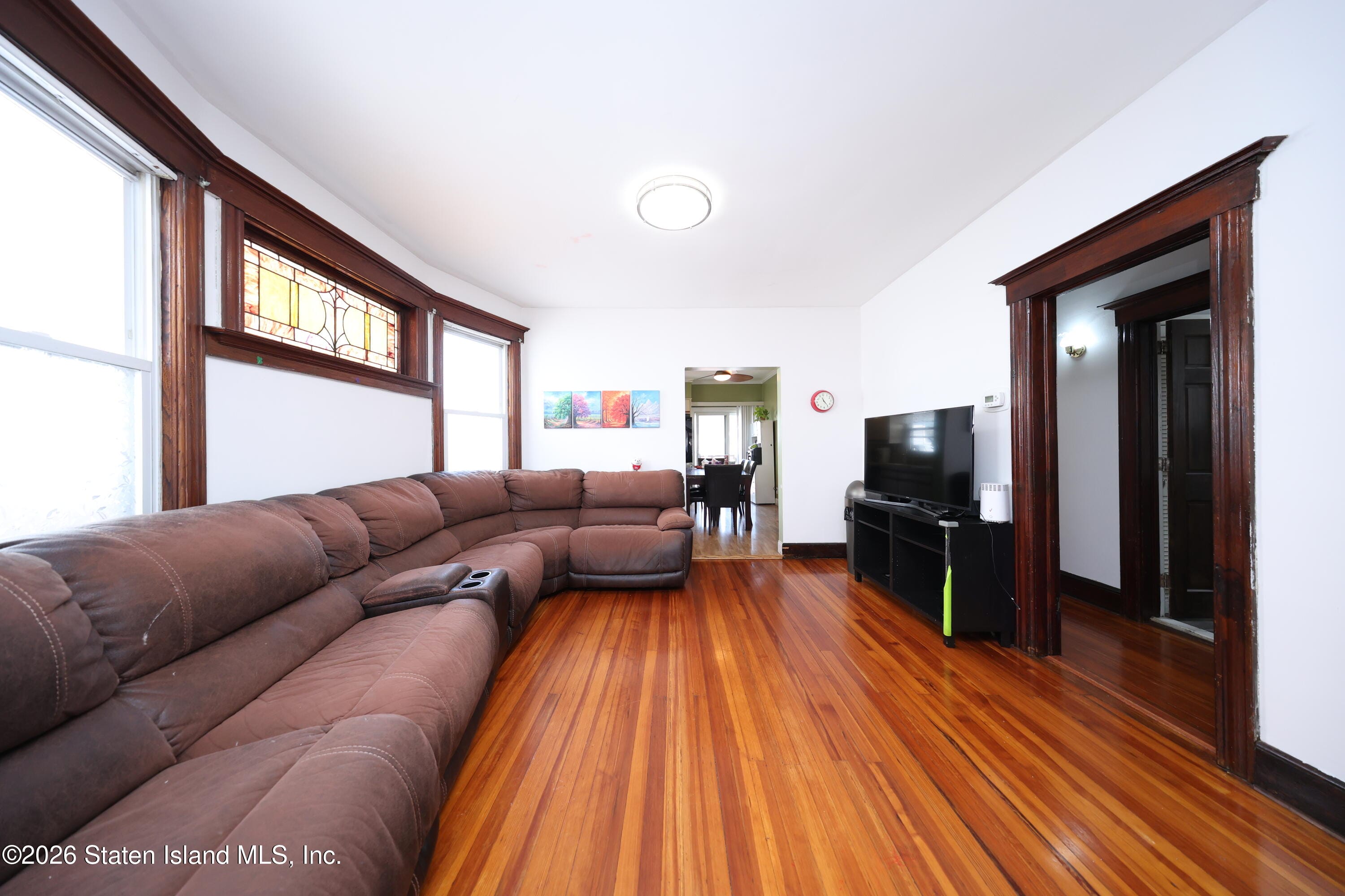 101 Smith Place Image 5