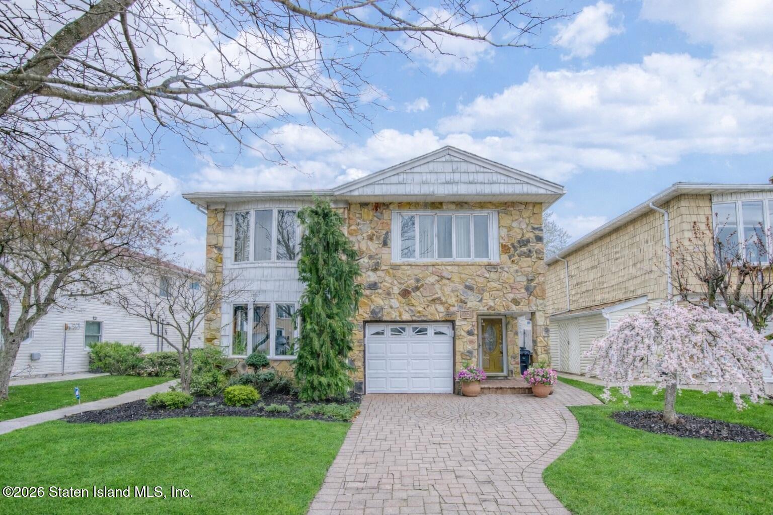 132 Forest Street, Staten Island, NY, 10314