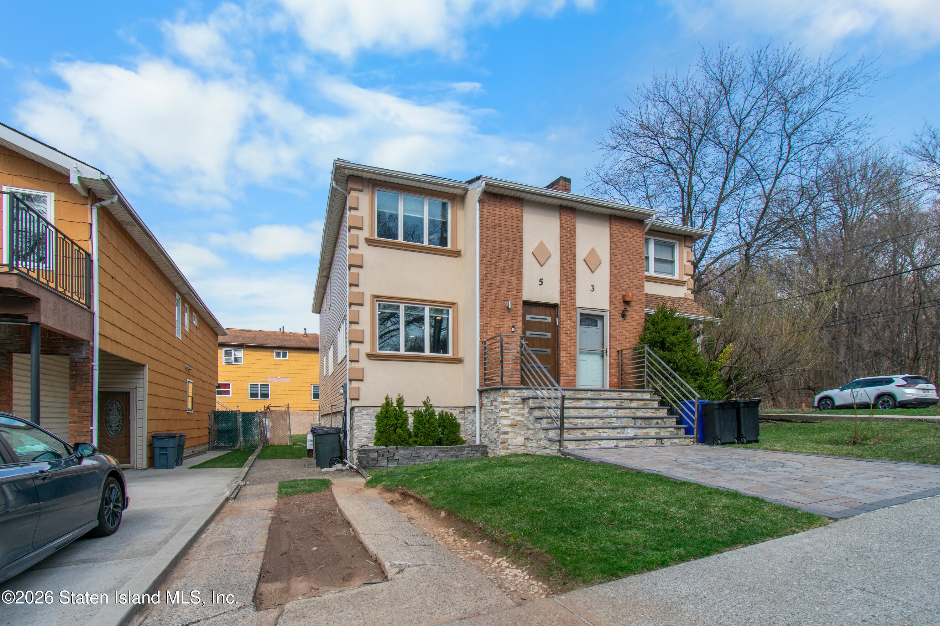 5 Walcott Avenue Image 2