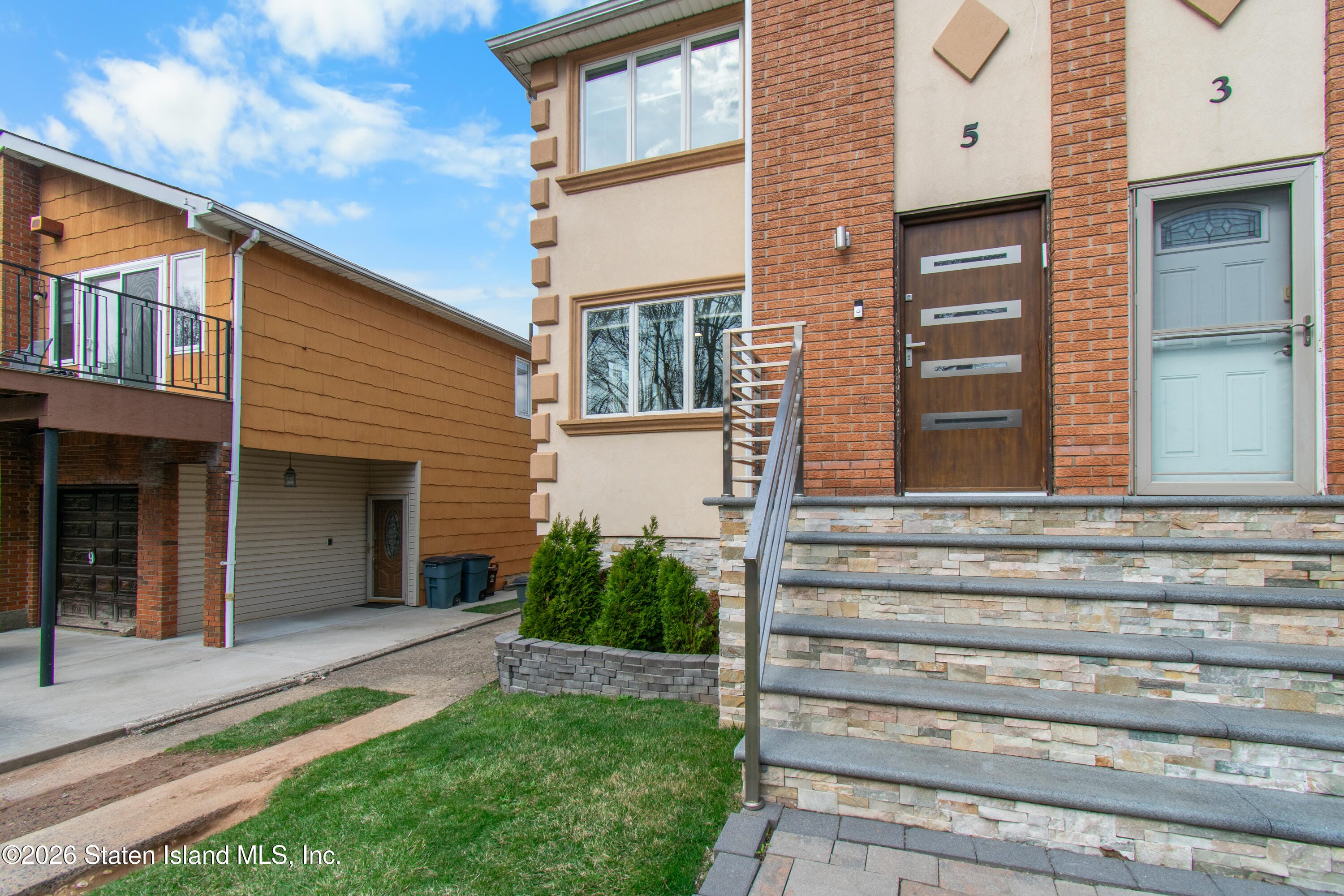 5 Walcott Avenue Image 3