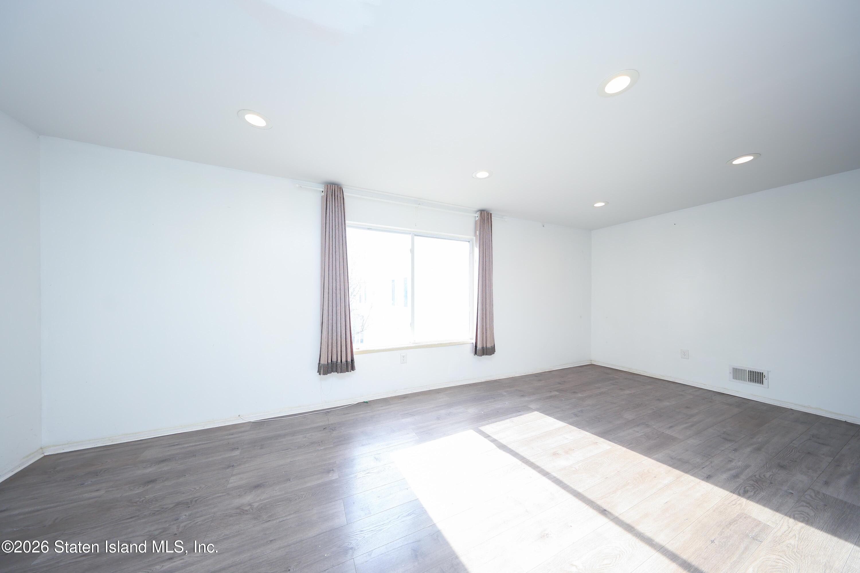 311 Aspen Knolls Way, Staten Island, NY, 10312 image 14