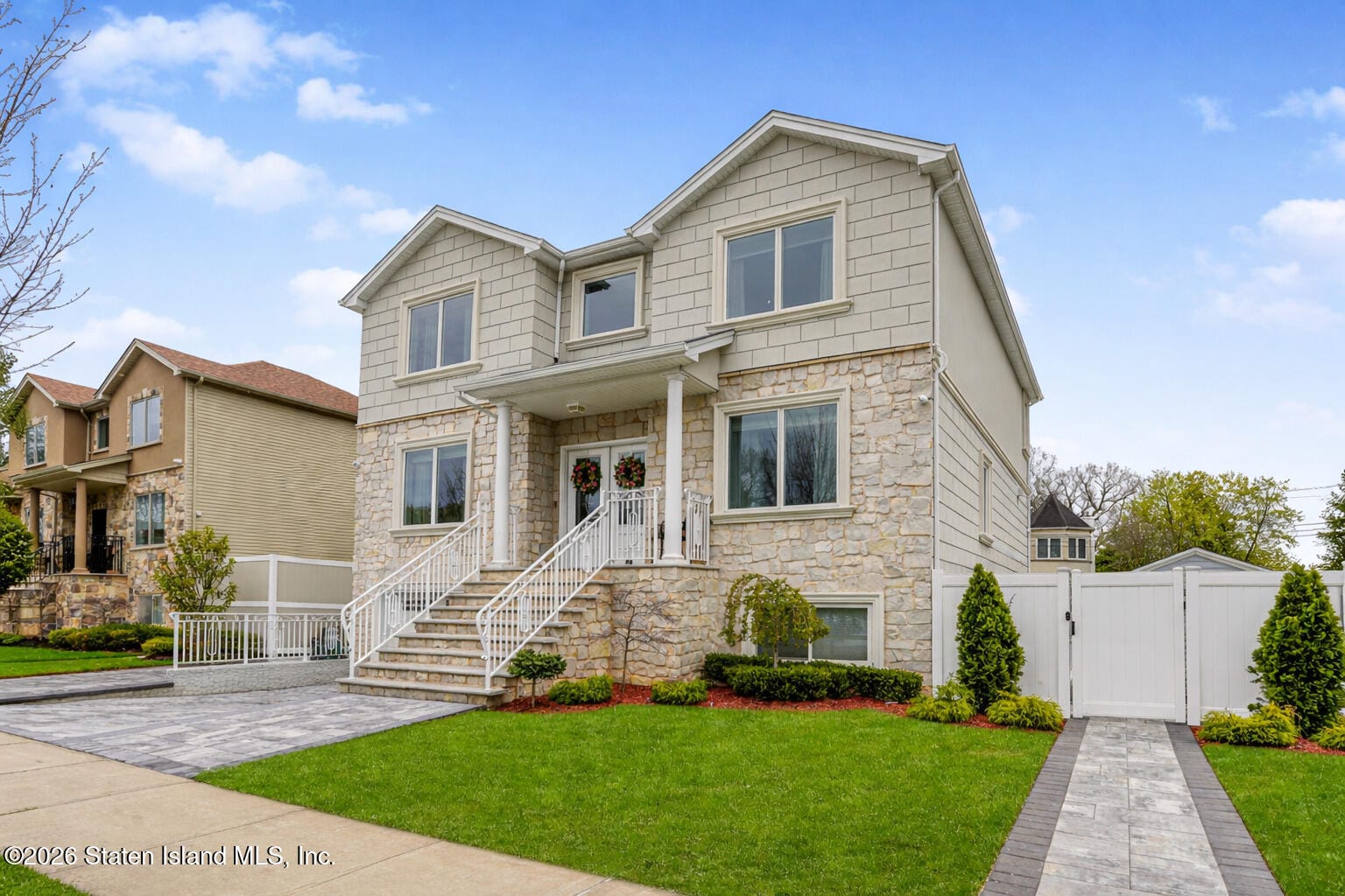 3 Fonda Place Image 2