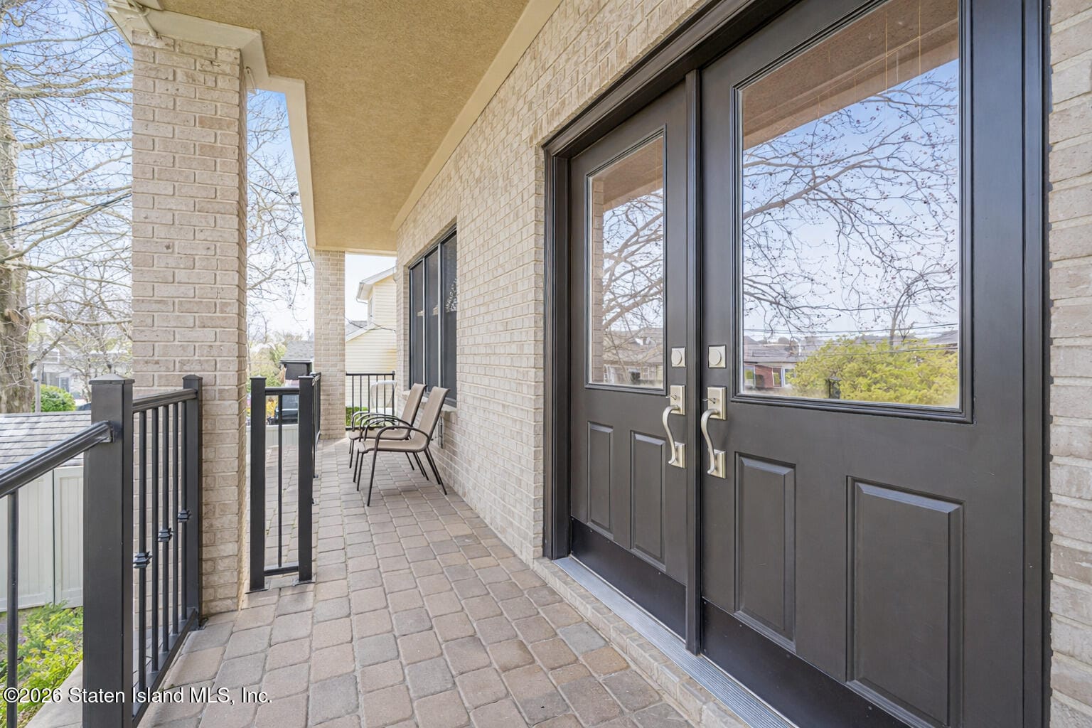 190 Manhattan Street Image 4