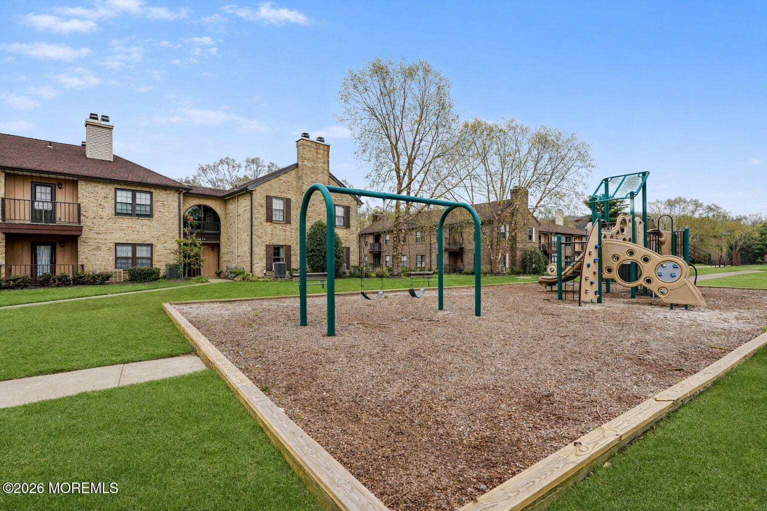 707 Wellington Place Image 4