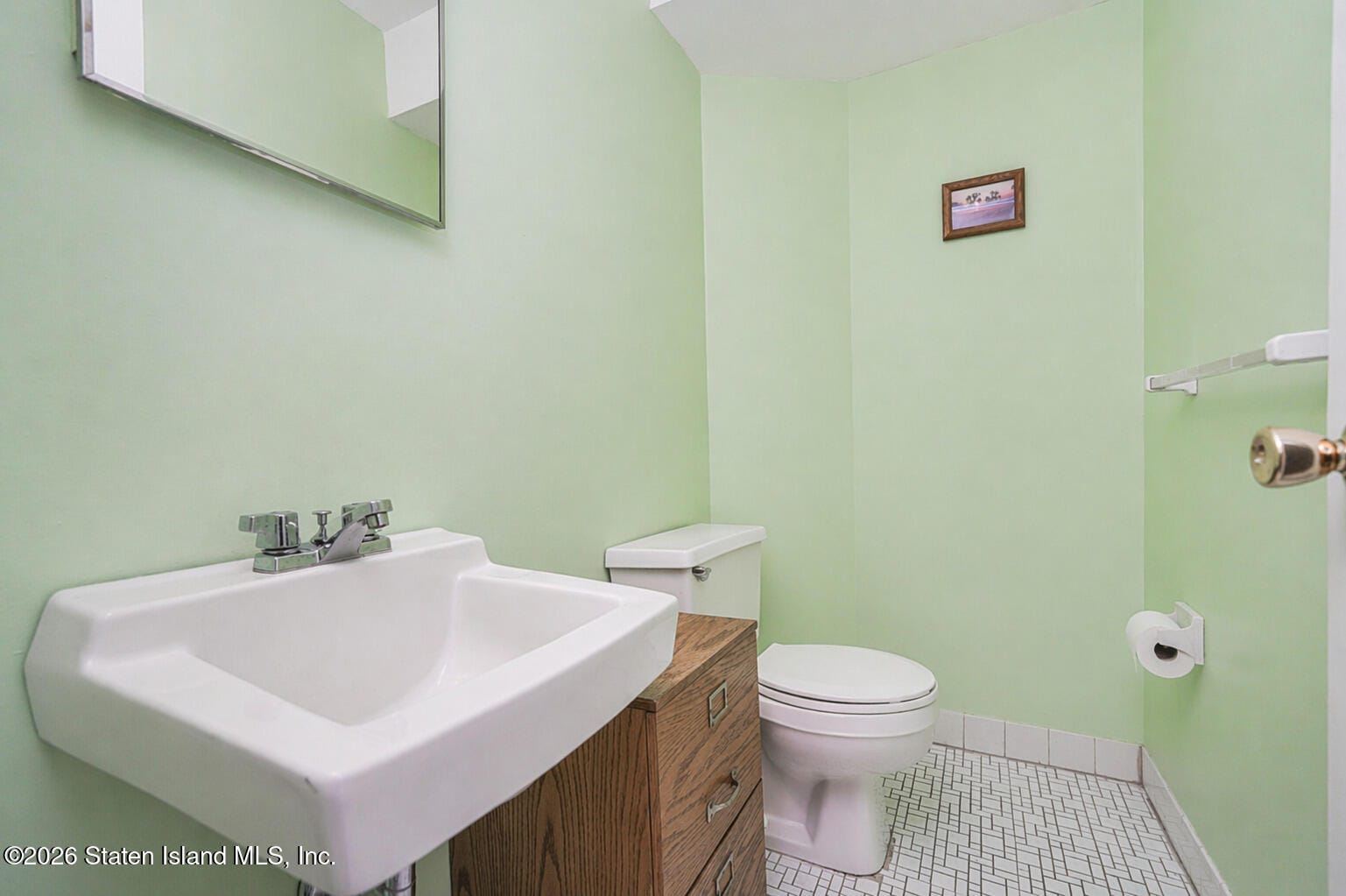 47 Tappen Court Image 4