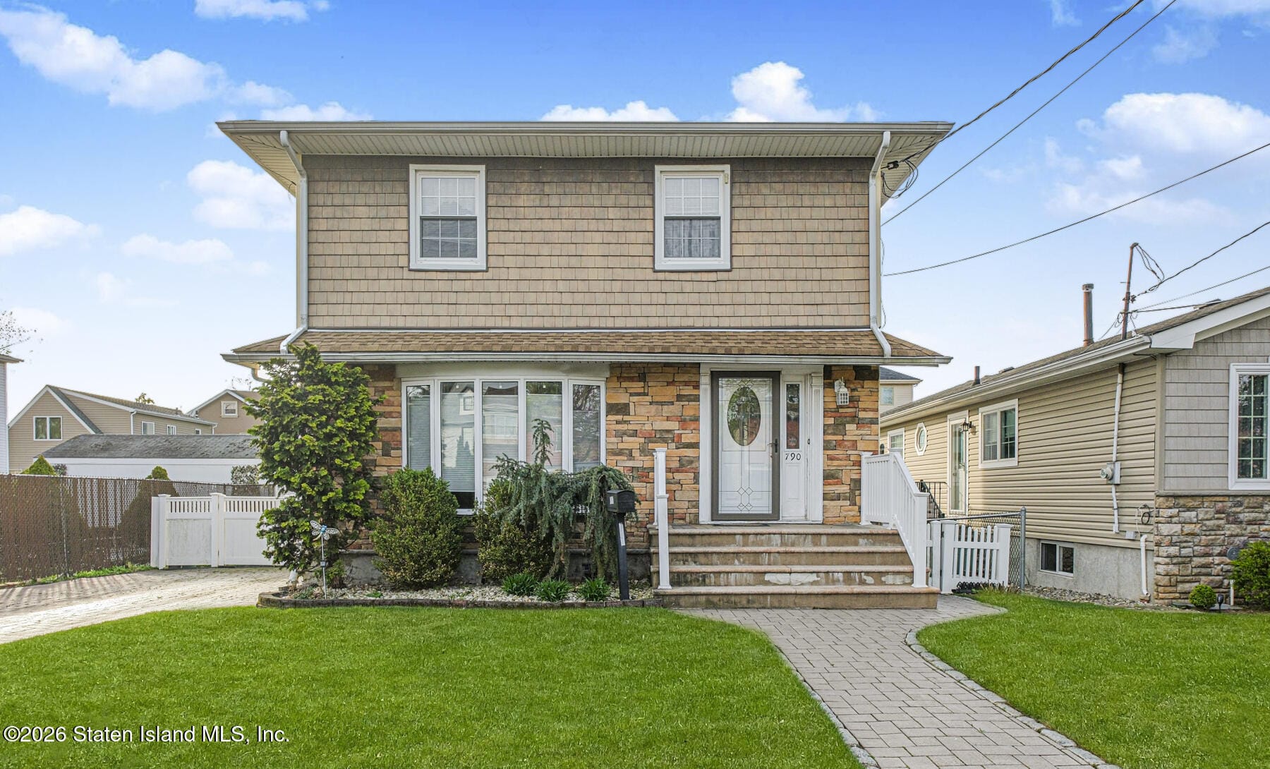 790 Clawson Street Image 3