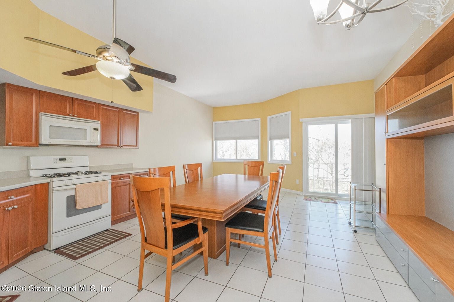 105 Tompkins Circle Image 3