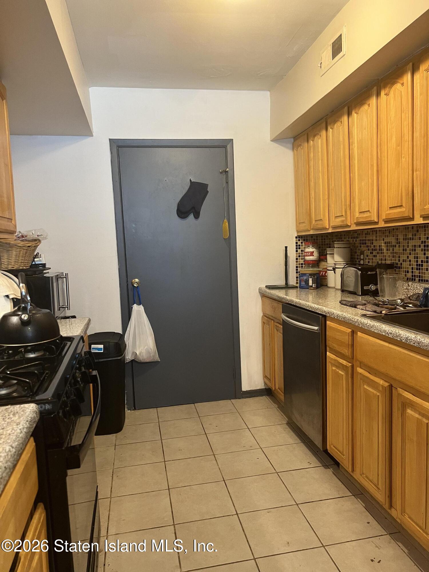 409 Neckar Avenue, Staten Island, NY, 10304 image 8