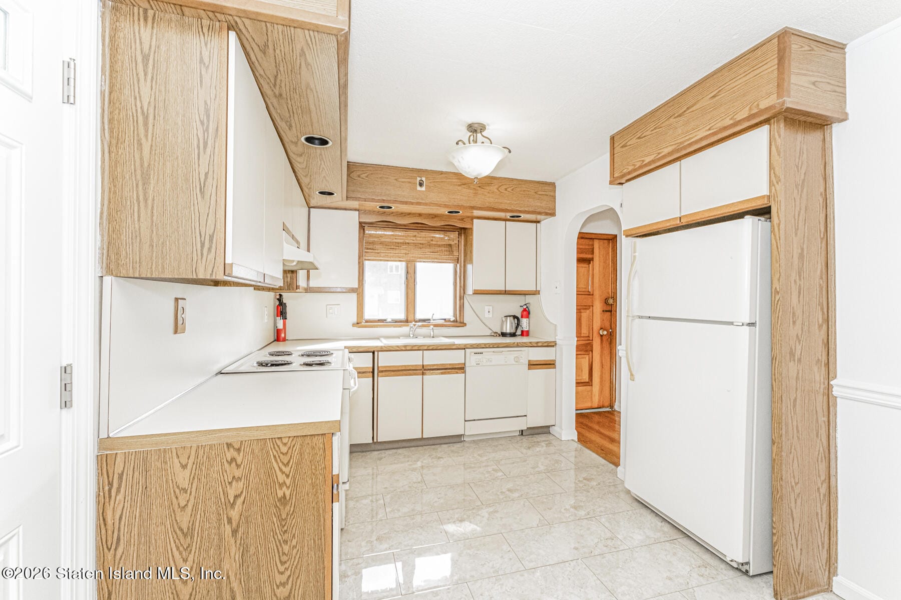 121 Evergreen Avenue, Staten Island, NY, 10305 image 9