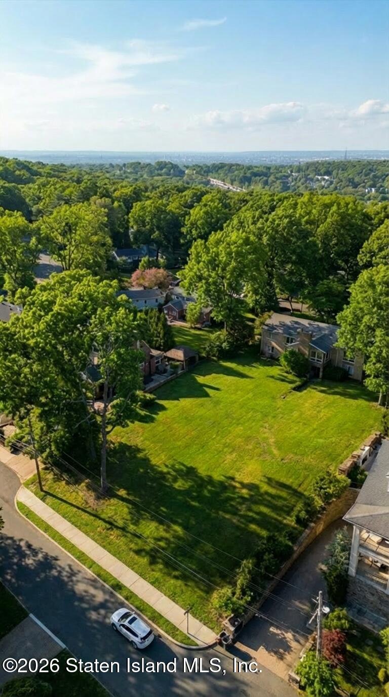 119 Coverly Avenue Image 2