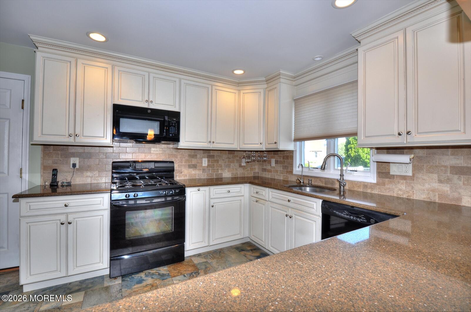 19 Centerboard Drive Image 3