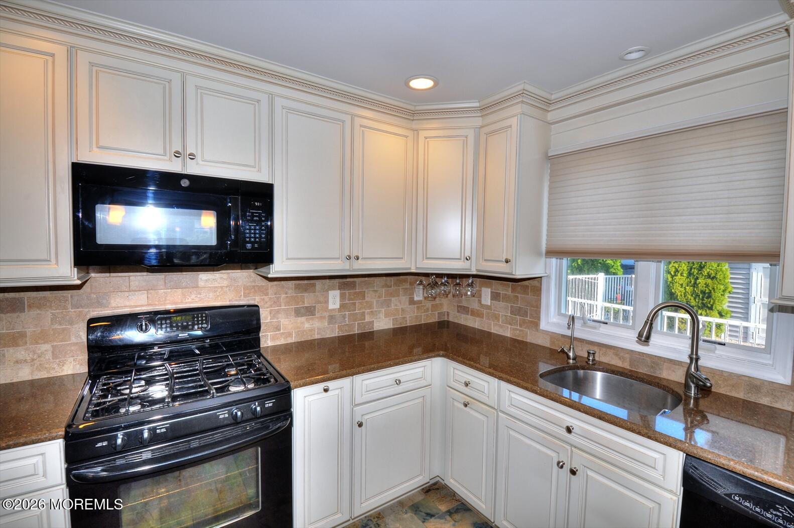 19 Centerboard Drive Image 4