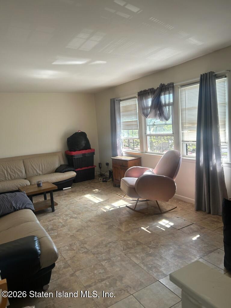 3825 Hylan Boulevard Image 3