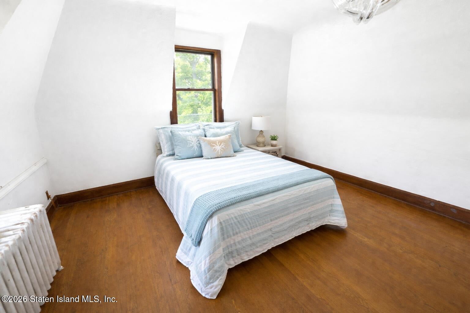 19 Lakeview Terrace Image 4