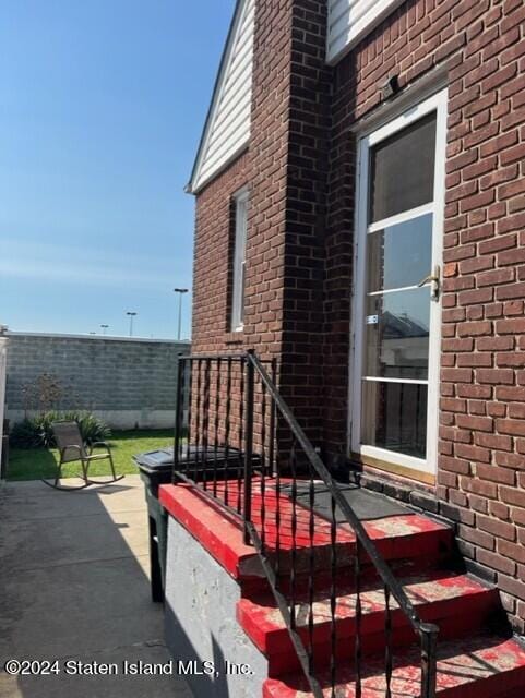 424 Netherland Avenue Image 5