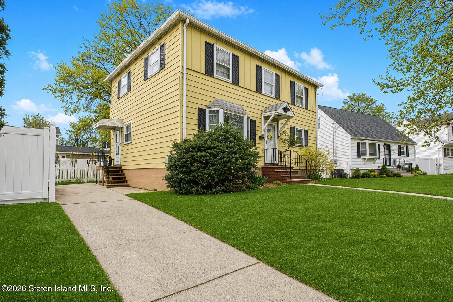 218 Thornycroft Avenue Image 2