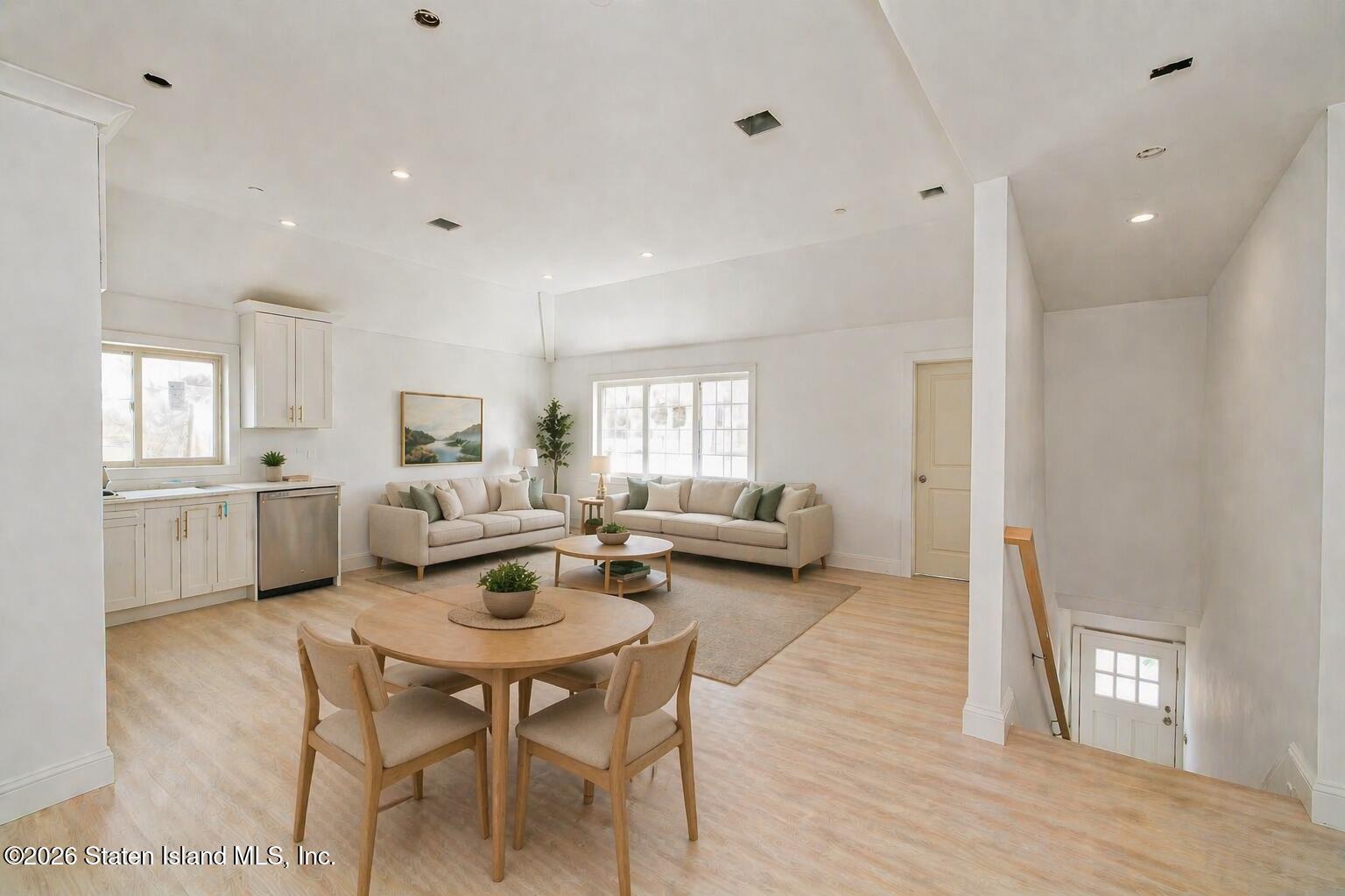 20 Church Avenue, Staten Island, NY, 10314 image 25