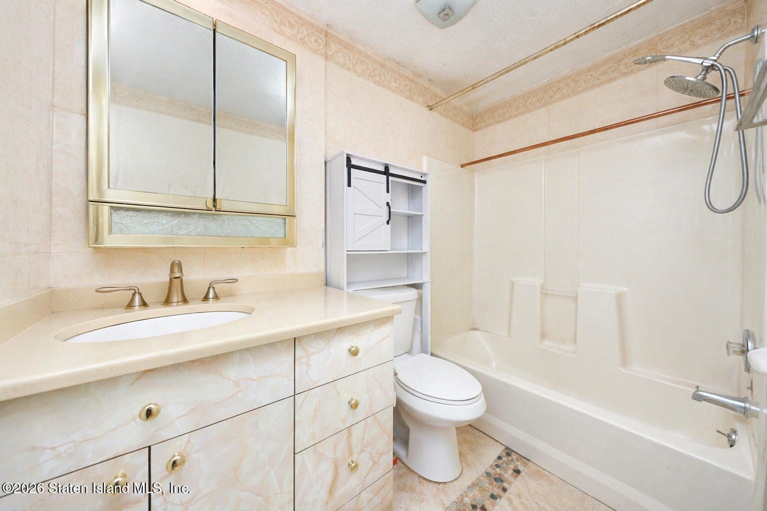 440 Ilyssa Way, Staten Island, NY, 10312 image 16