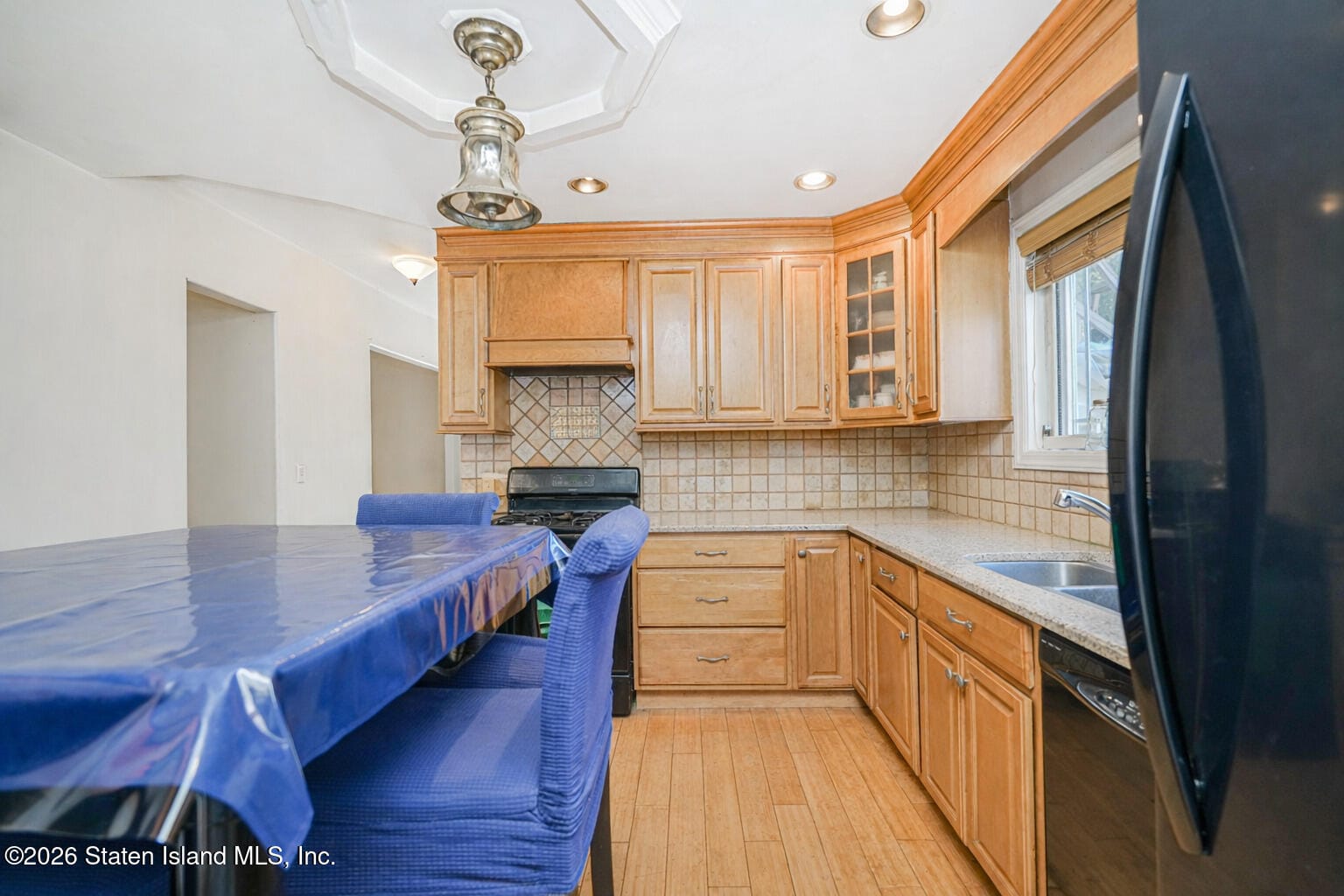 67 Wyona Avenue Image 4