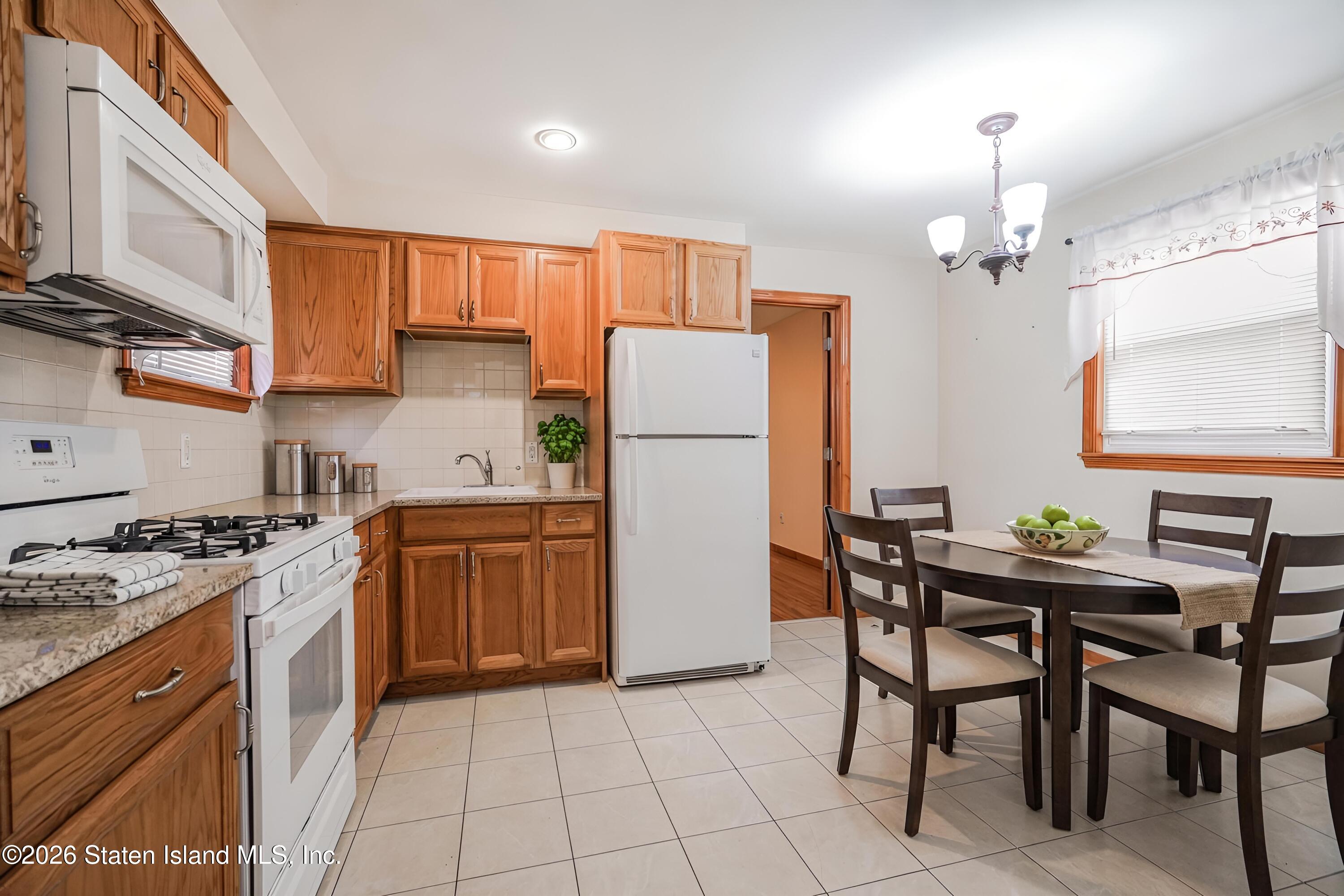 12 Balfour Street, Staten Island, NY, 10305 image 31