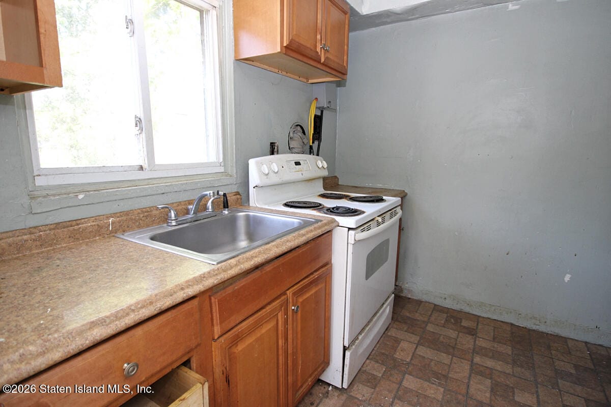 1051 Victory Boulevard, Staten Island, NY, 10301 image 9