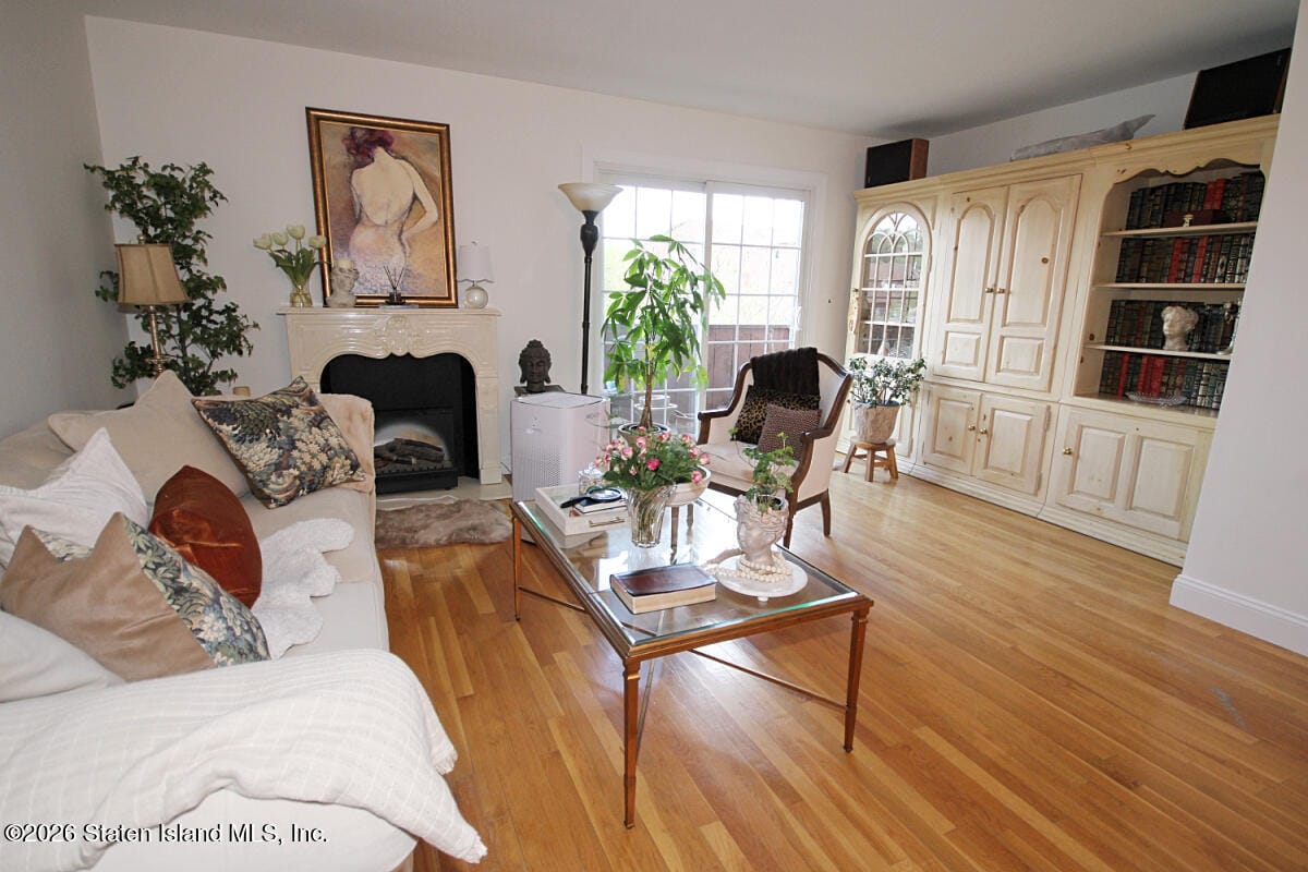 951 W Fingerboard Road Image 3