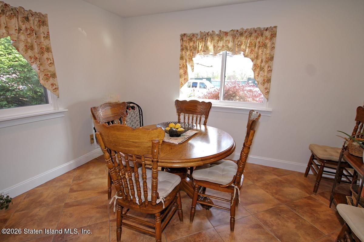 951 W Fingerboard Road, Staten Island, NY, 10304 image 10