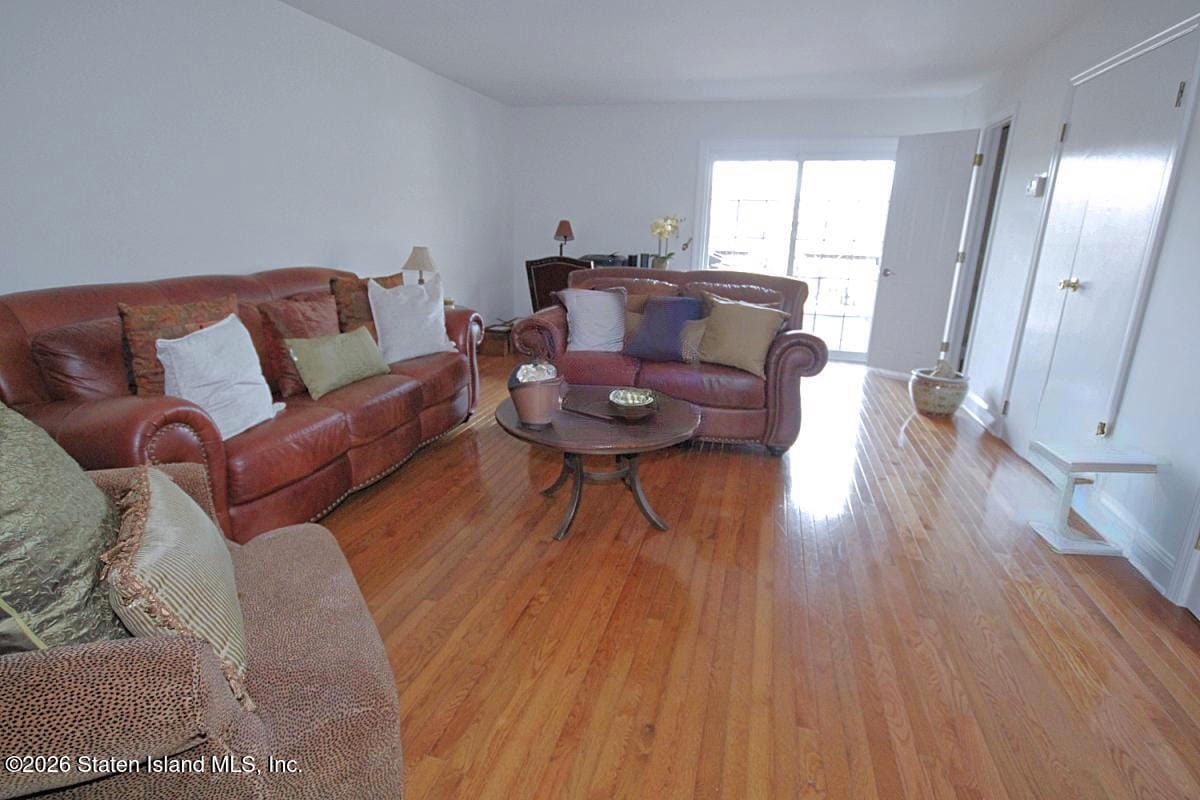 951 W Fingerboard Road, Staten Island, NY, 10304 image 25