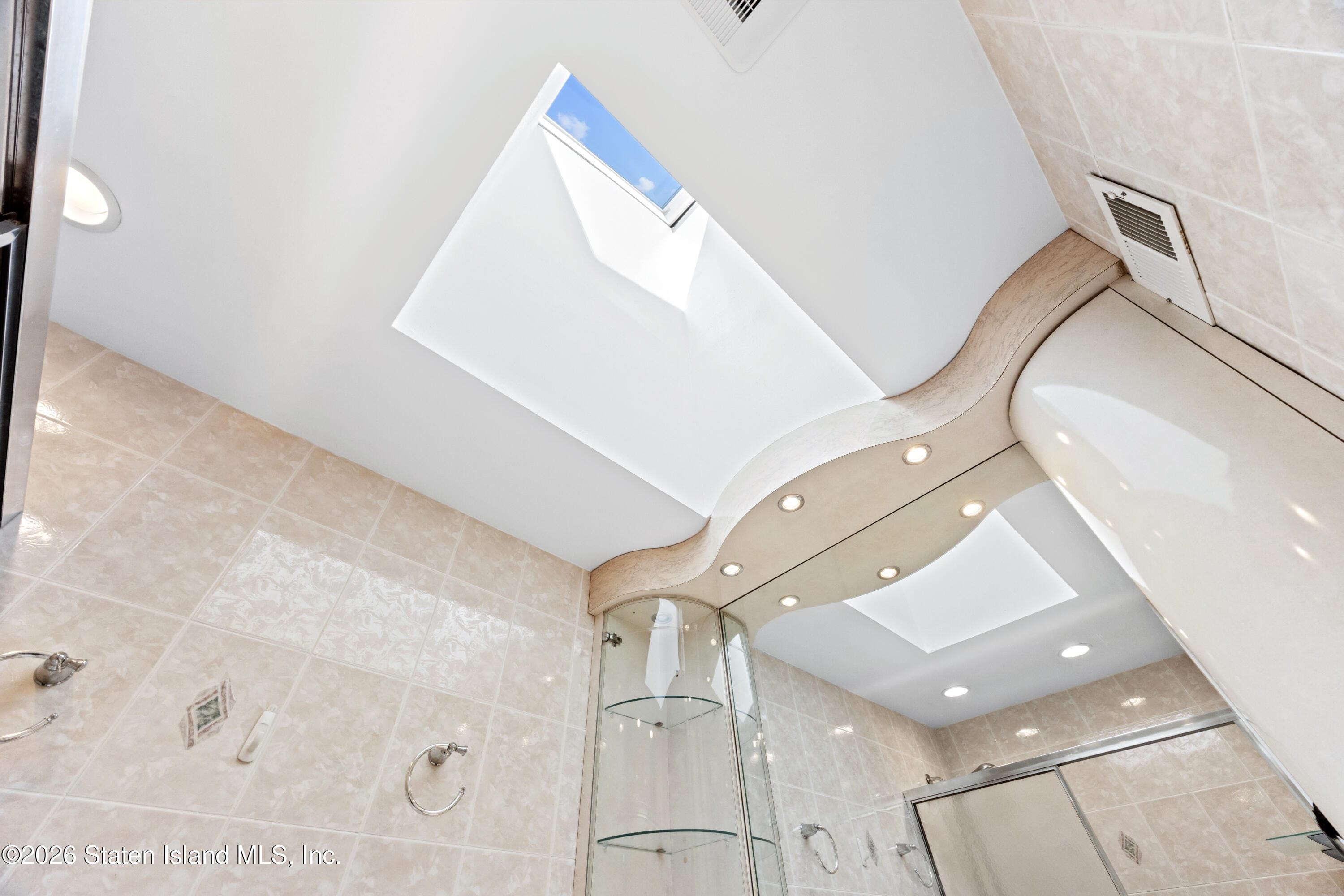 979 W Fingerboard Road, Staten Island, NY, 10304 image 27