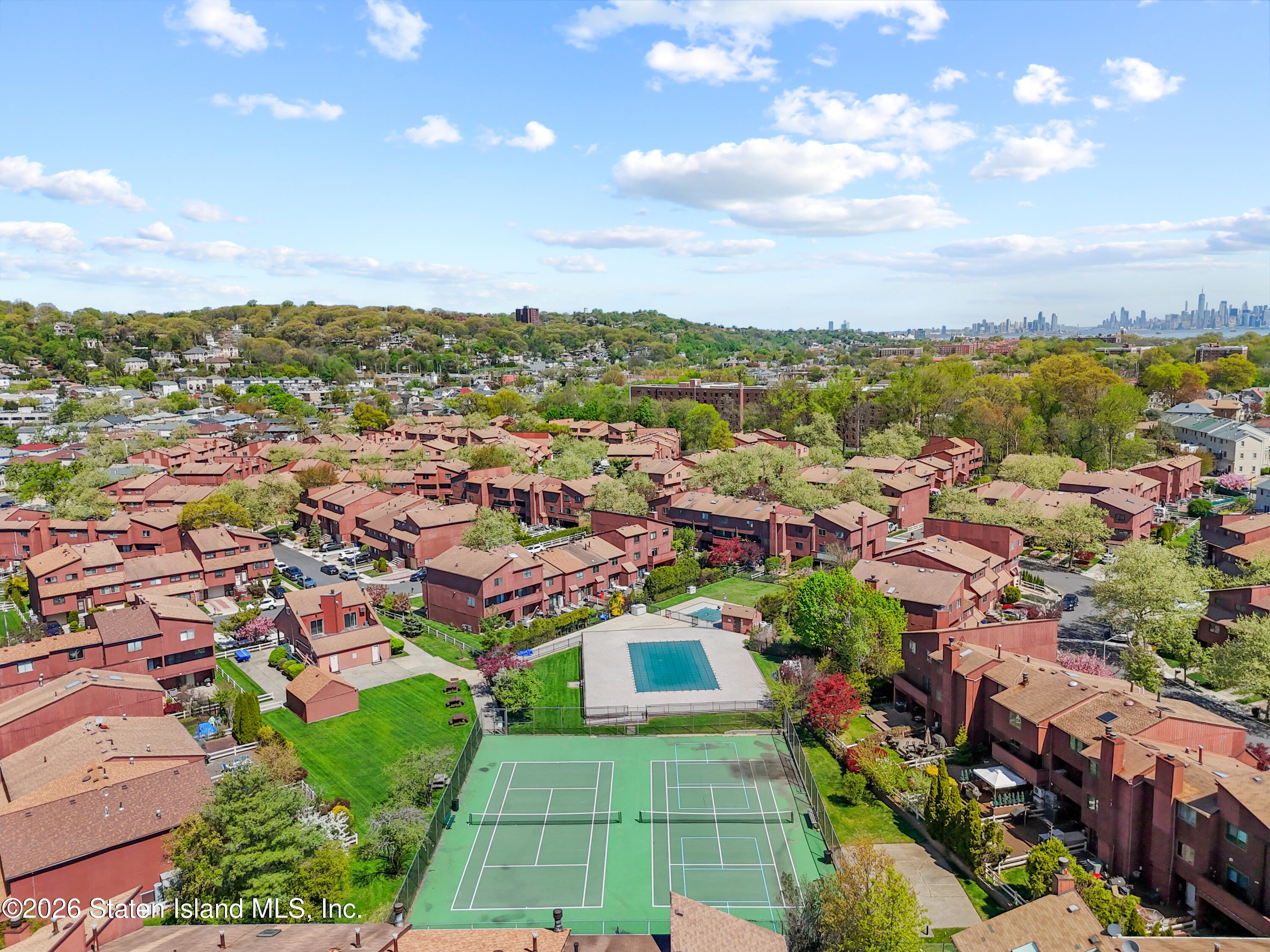 979 W Fingerboard Road, Staten Island, NY, 10304 image 52