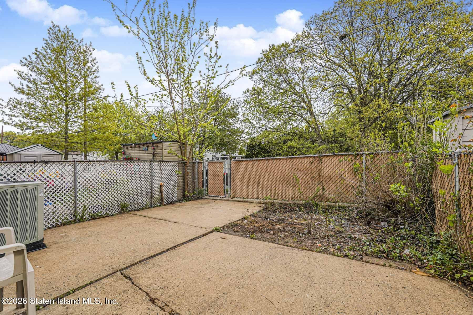 84 Rolling Hill Green, Staten Island, NY, 10312 image 13