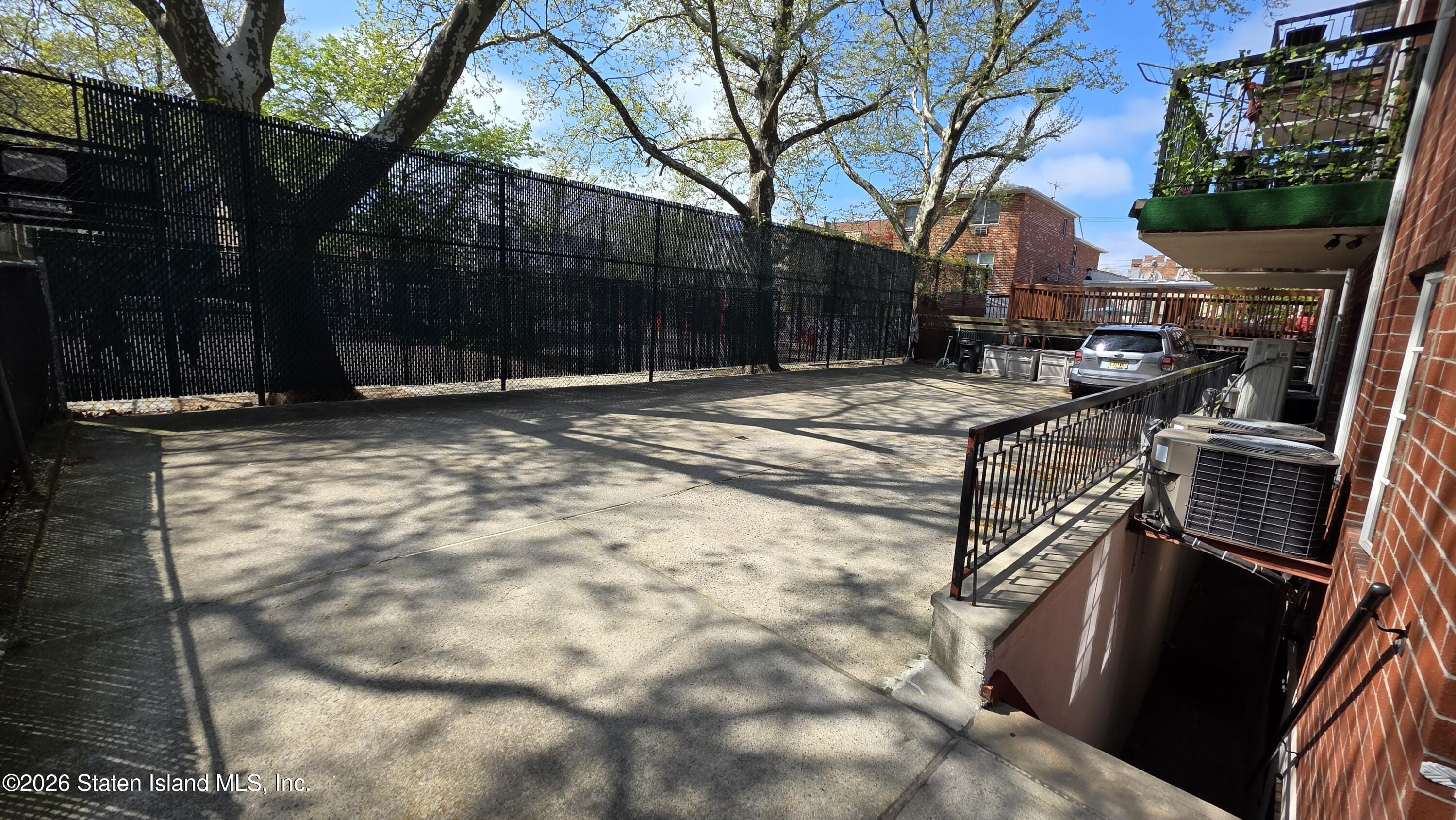 2518 West Street 3b Image 3