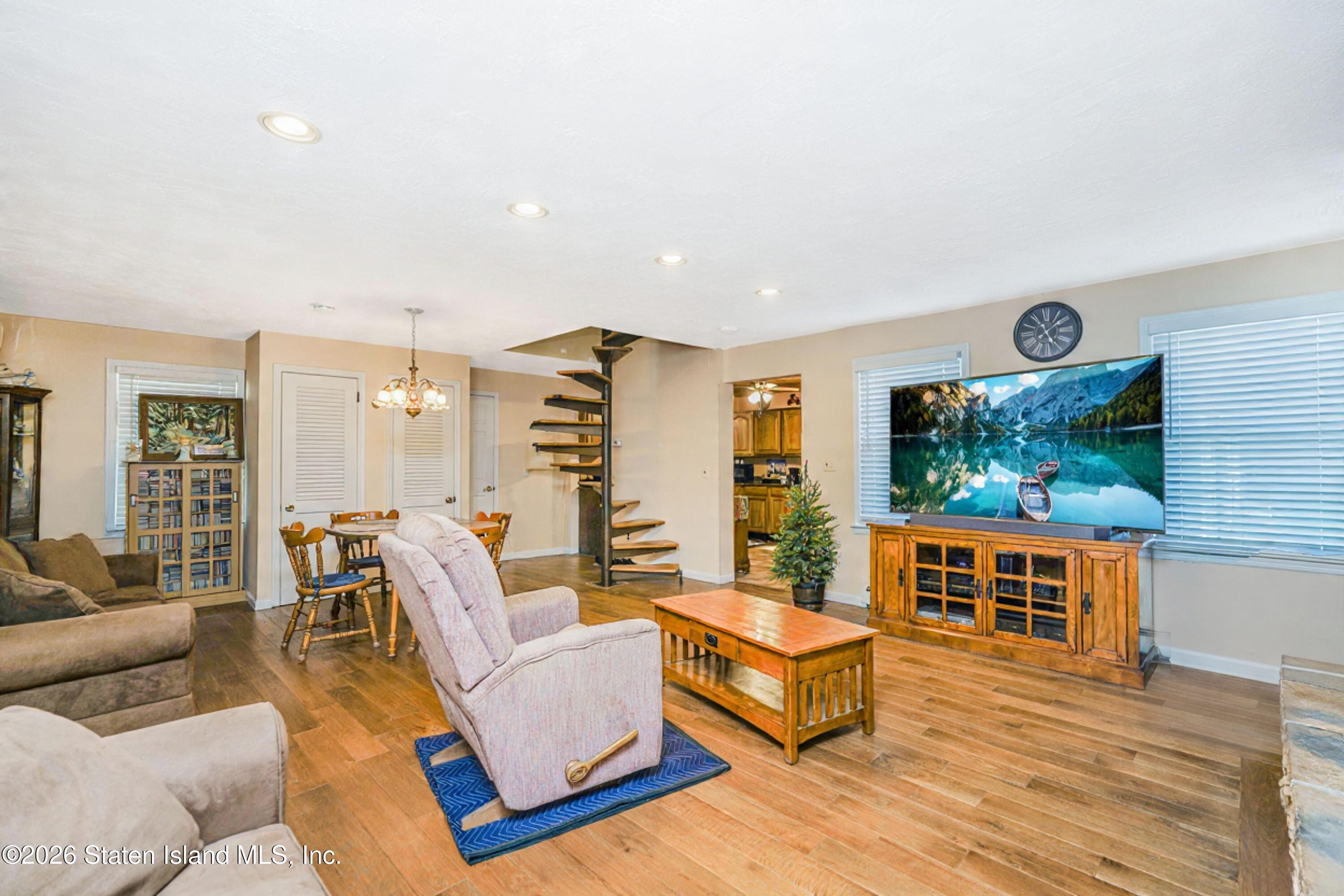 1566 Arthur Kill Road, Staten Island, NY, 10312 image 18