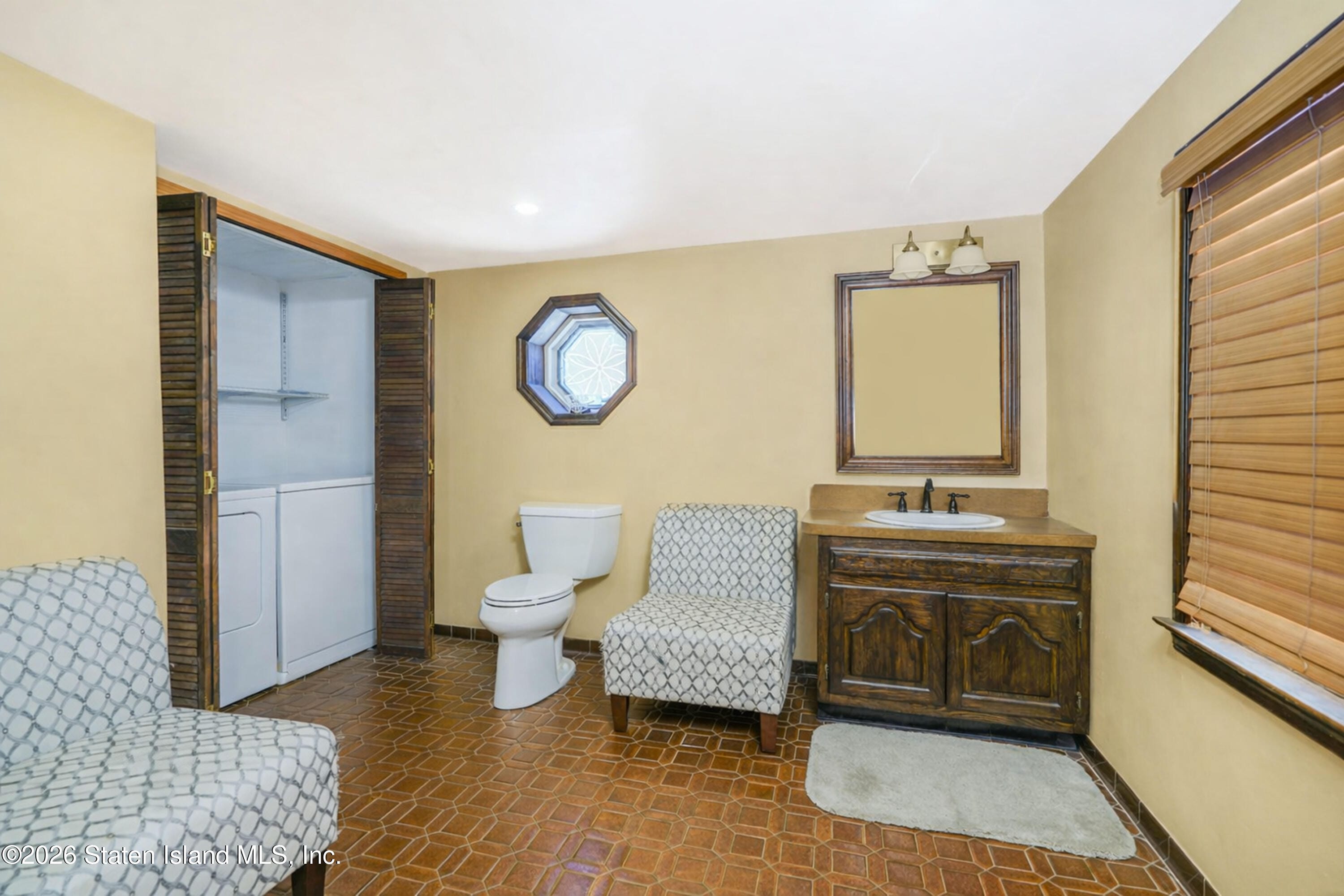 1566 Arthur Kill Road, Staten Island, NY, 10312 image 23