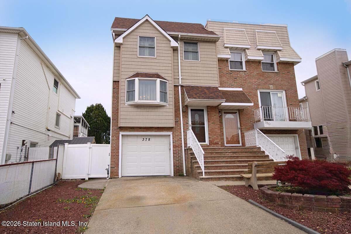 378 Gurley Avenue Image 3