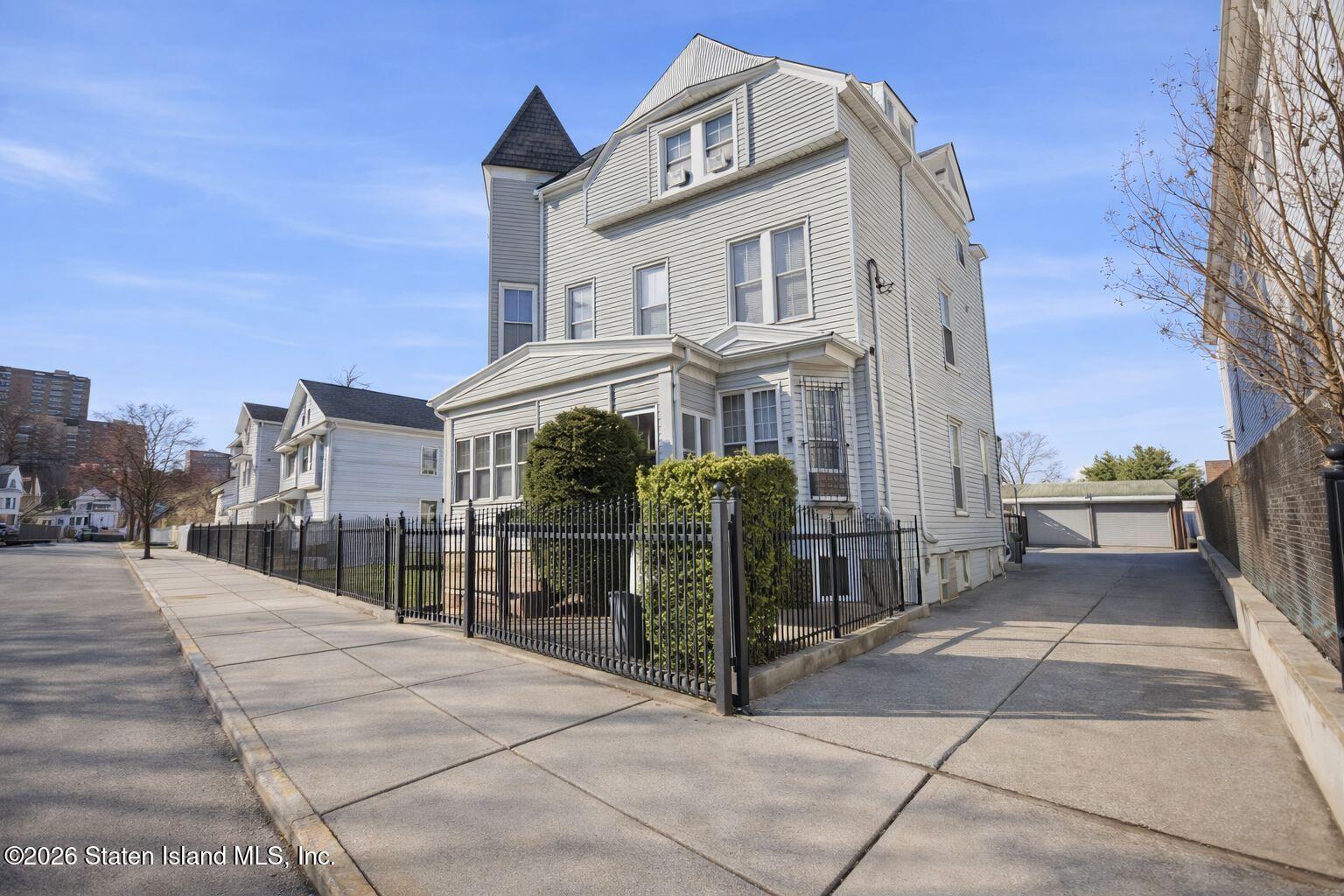 13-15 May Street Image 5