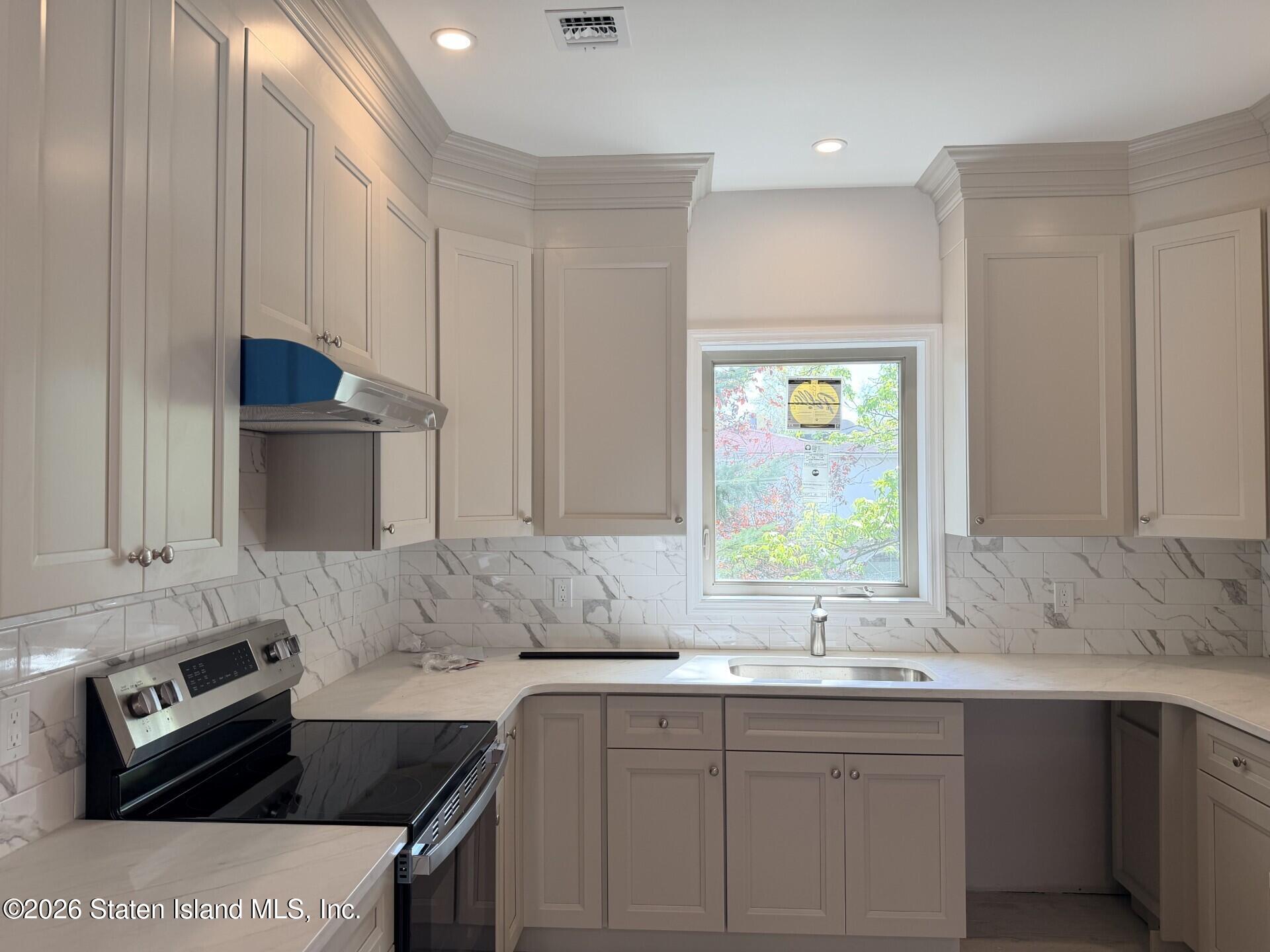 483 Woodrow Road, Staten Island, NY, 10312 image 10