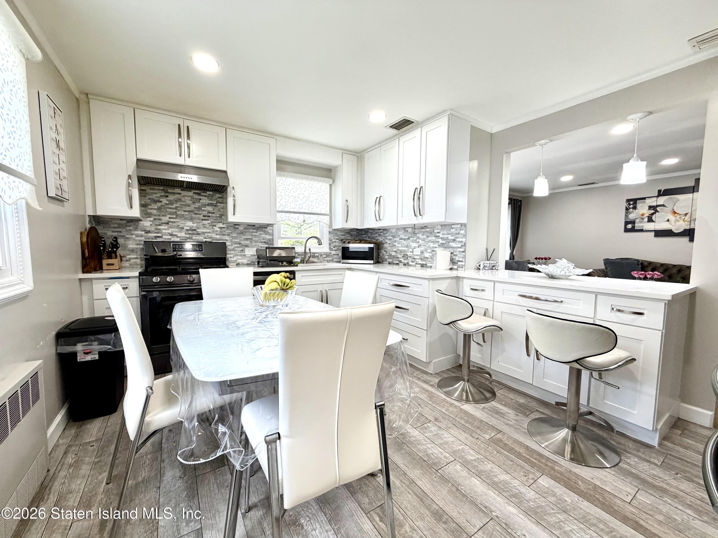 335 Bryson Avenue Image 2