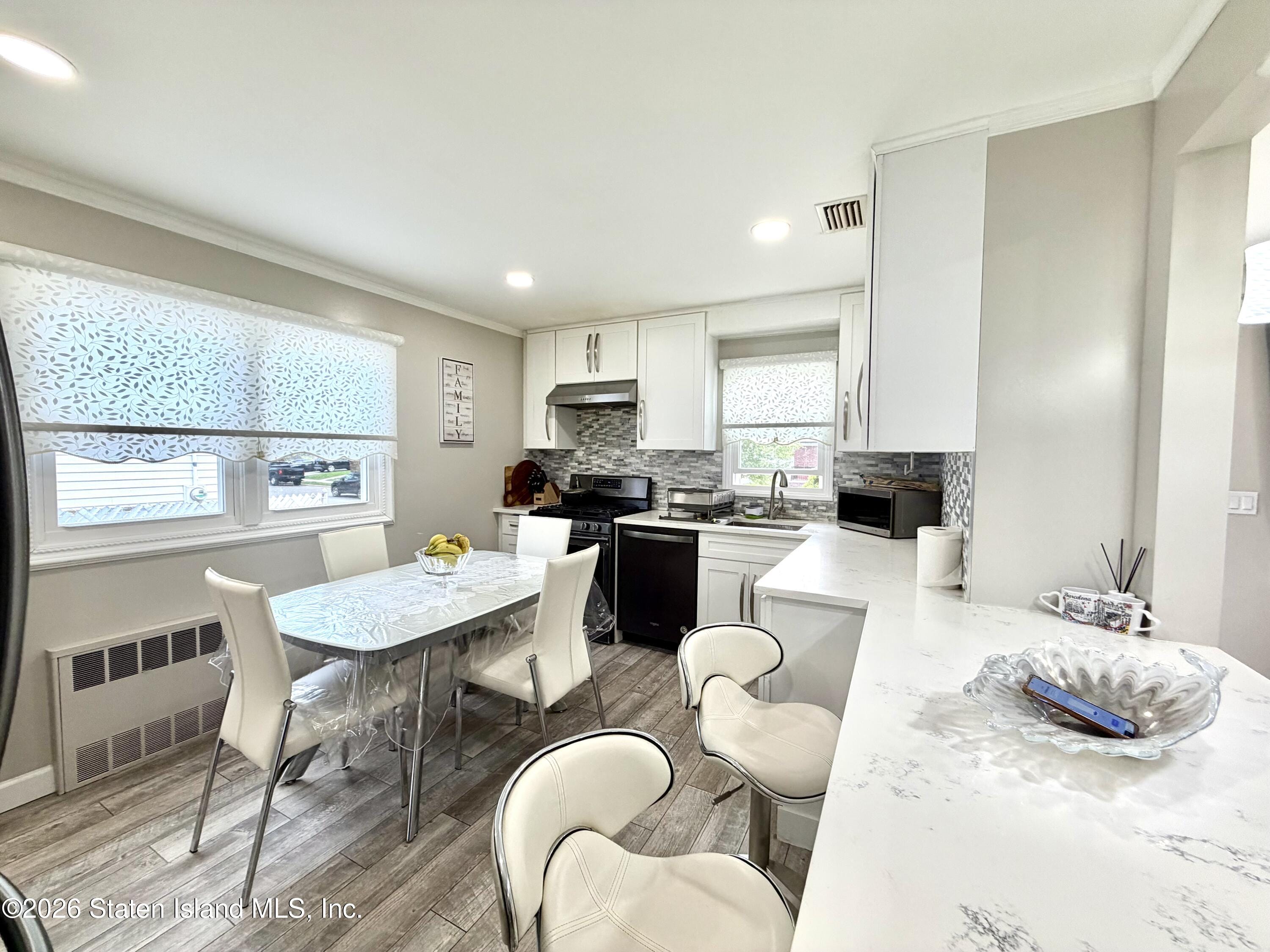 335 Bryson Avenue Image 4