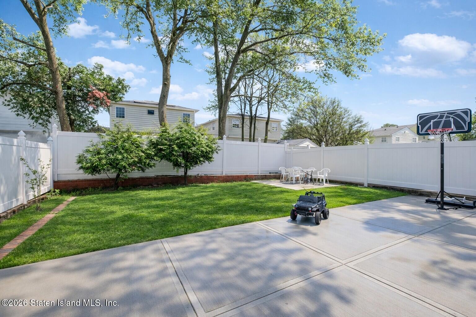 697 Woolley Avenue, Staten Island, NY, 10314 image 25