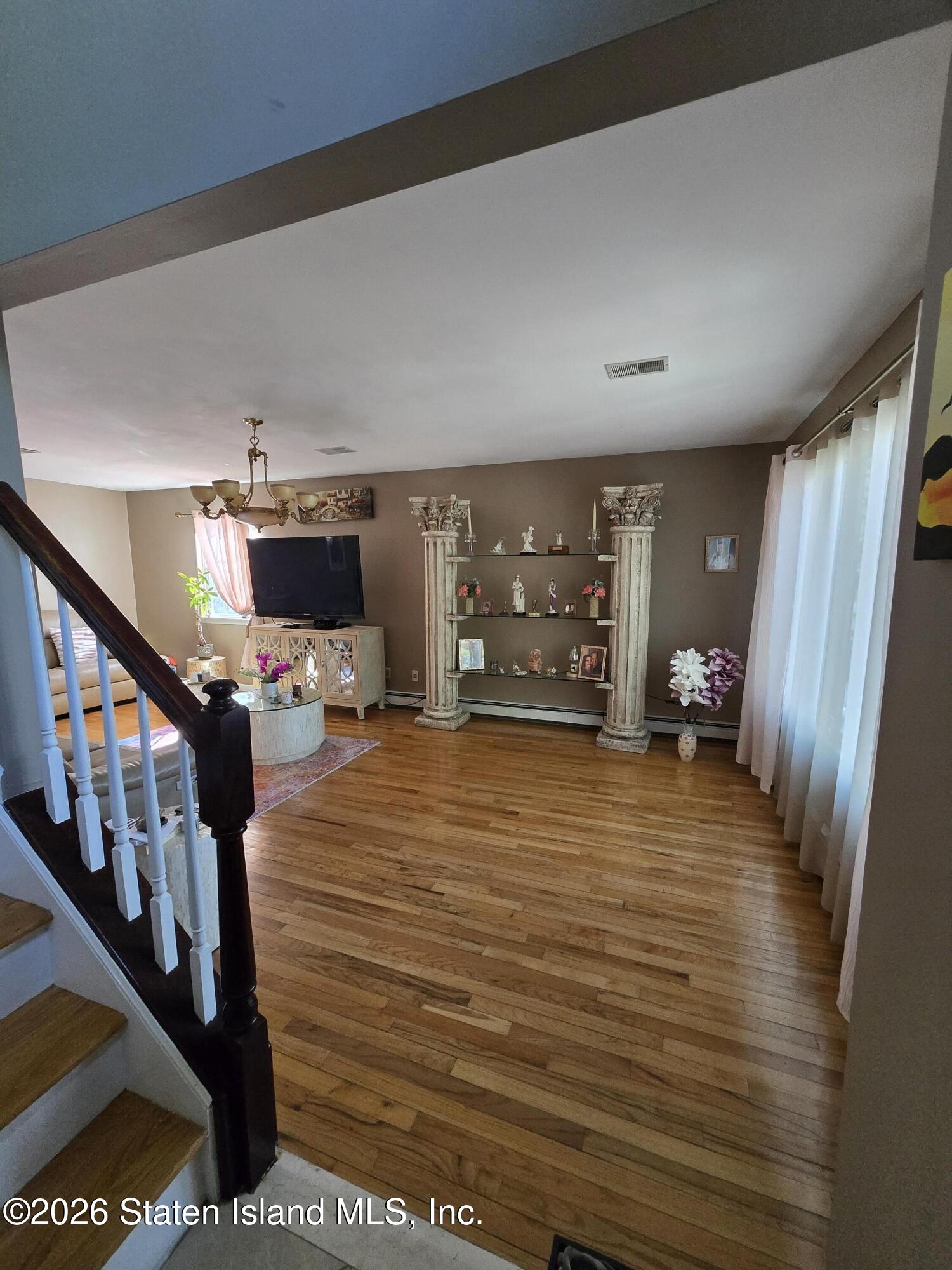 310 Clarke Avenue Image 4