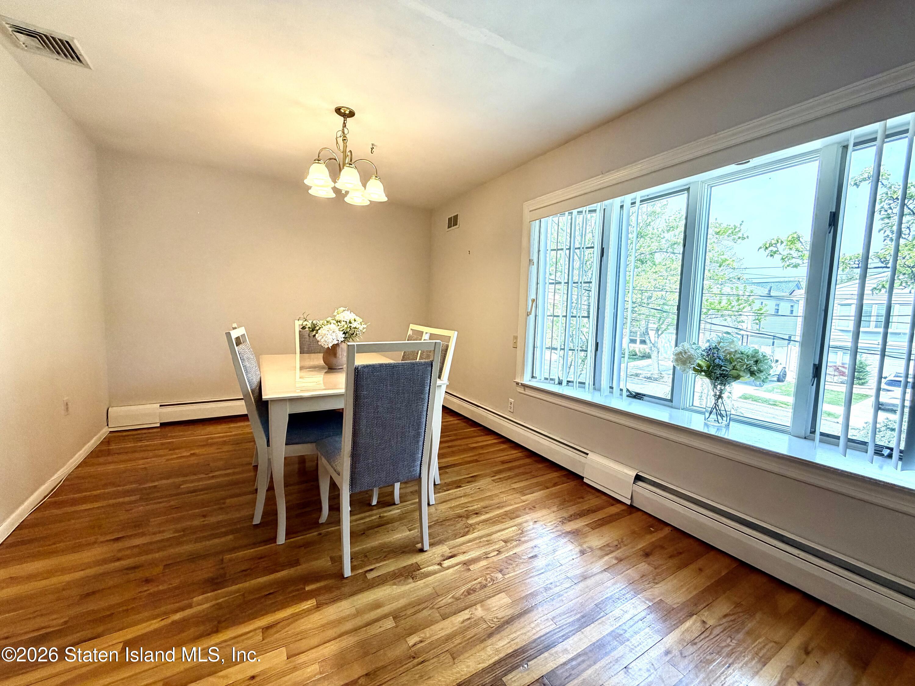 10 Twombly Avenue Image 2