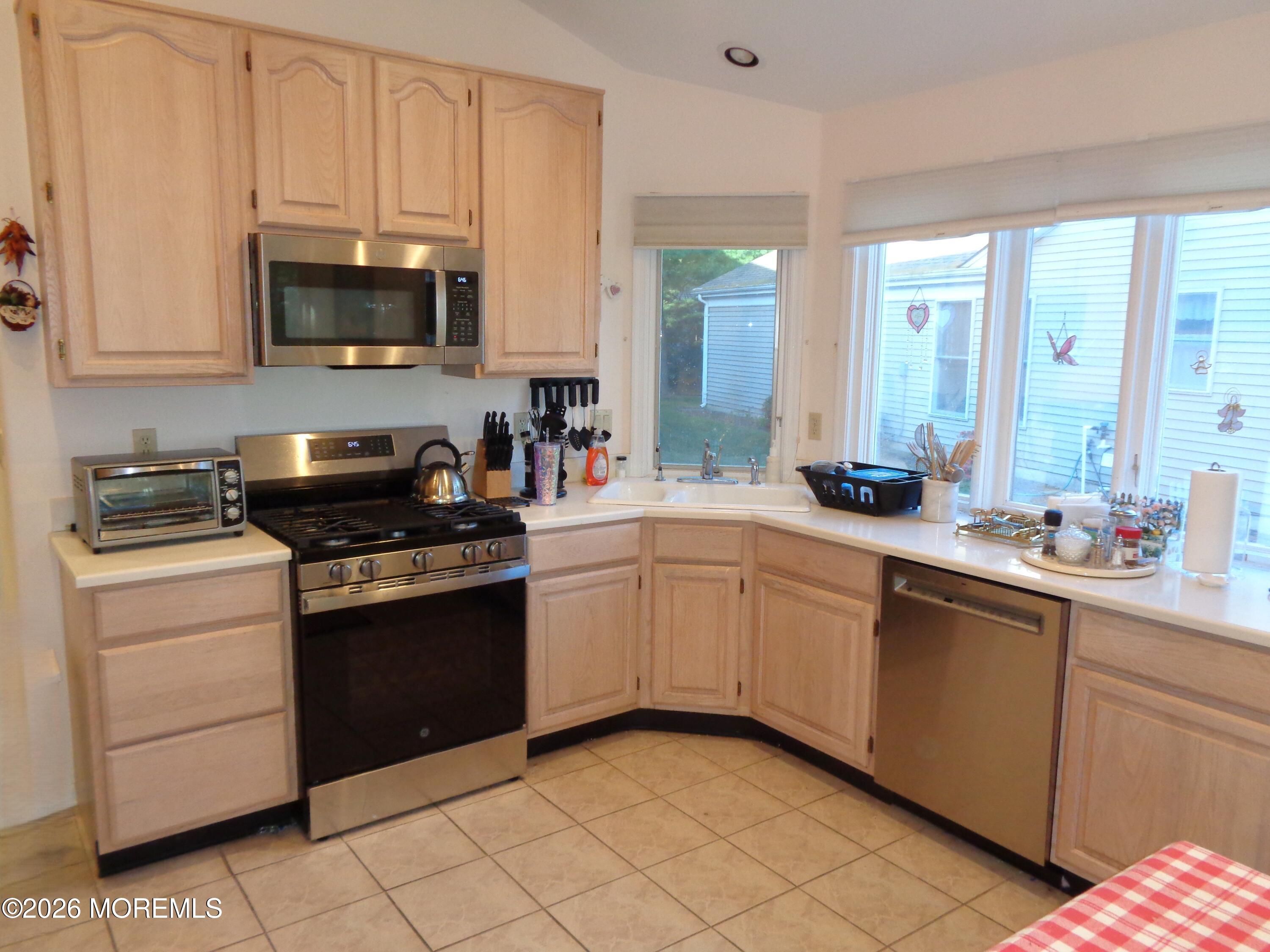 2311 Kira Court, Toms River, NJ, 08755 image 8