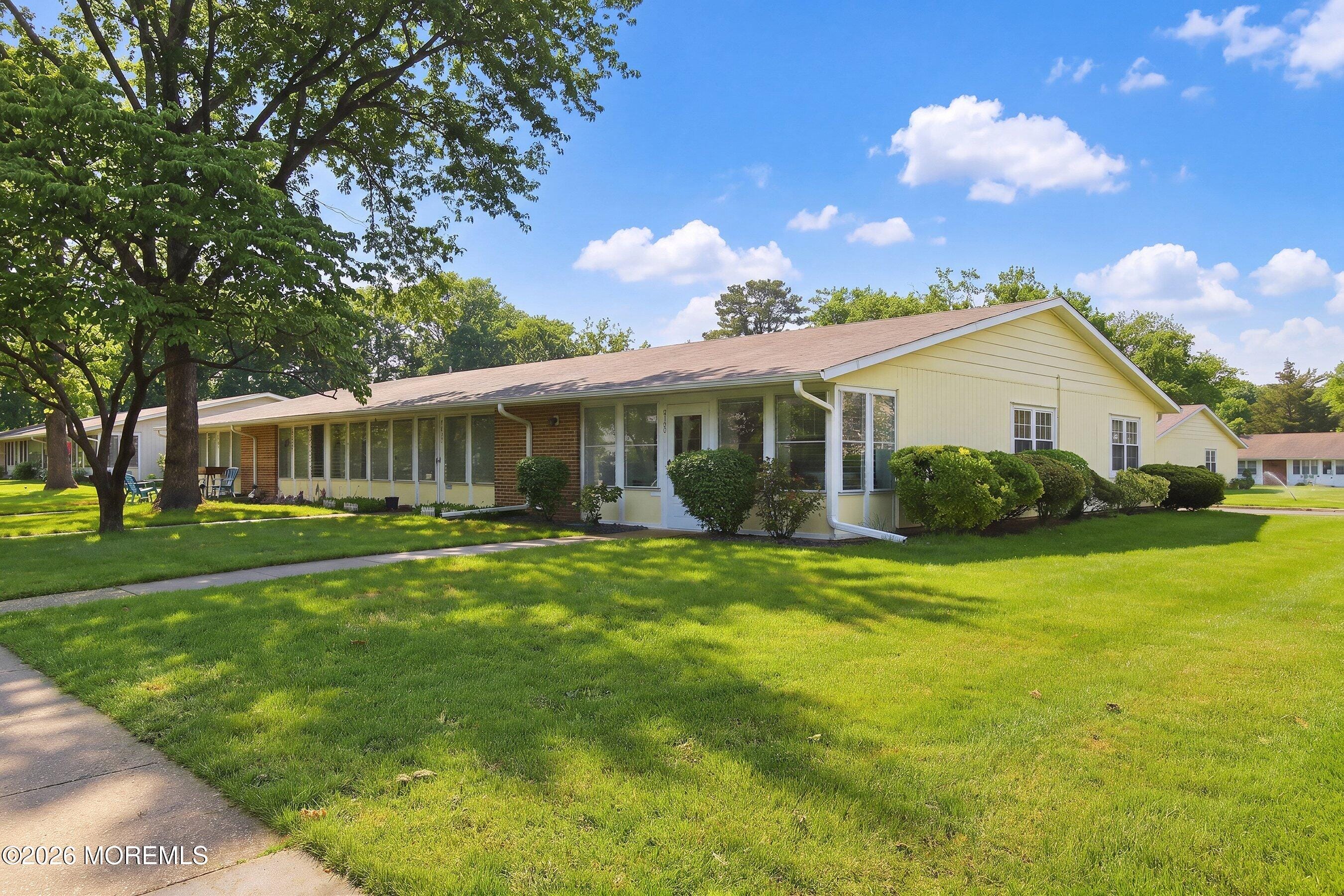 212D Huntington Drive D Image 2