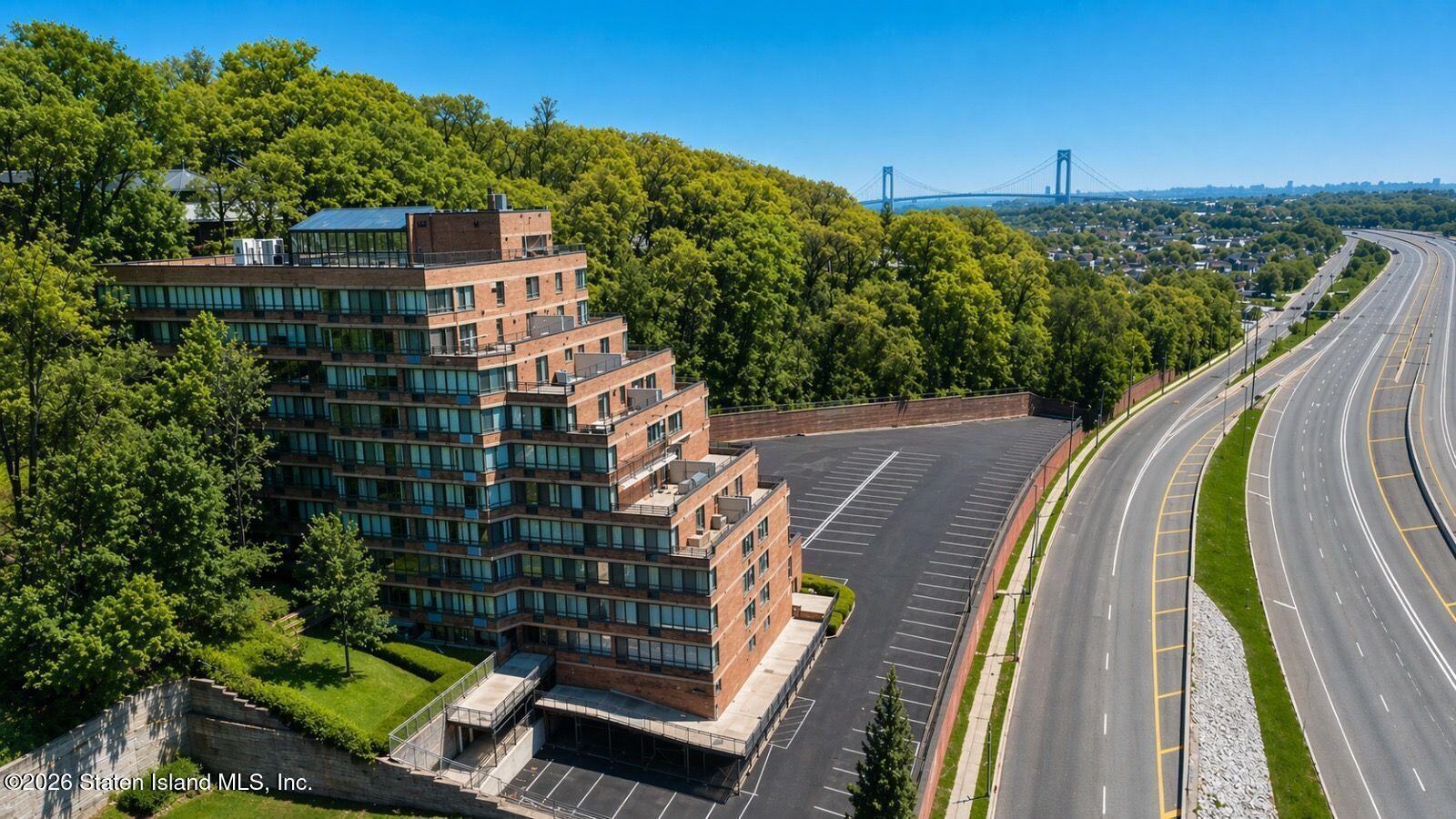 755 Narrows Road 1001 Image 4