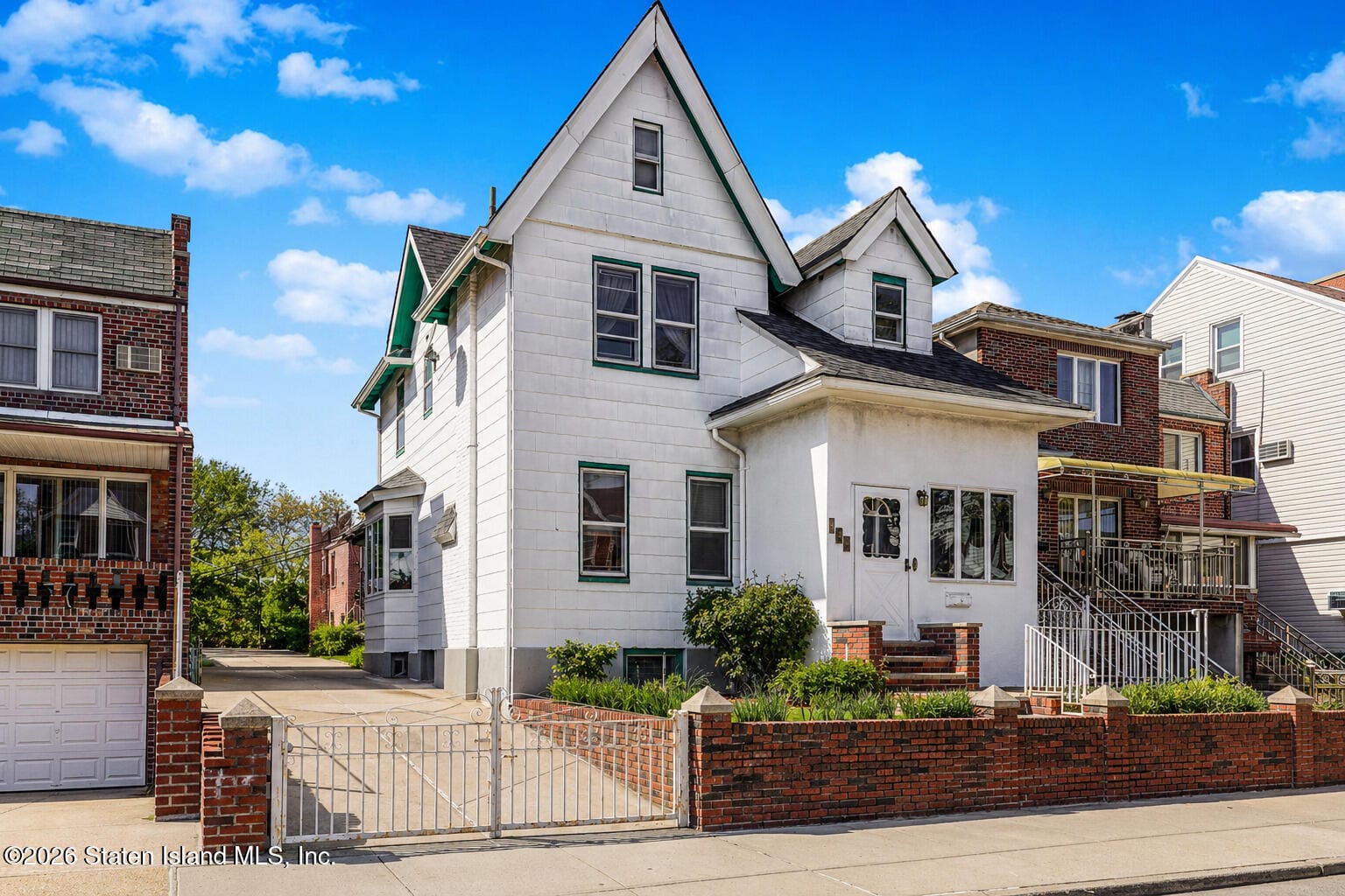 144 Bay 7th Street Image 2