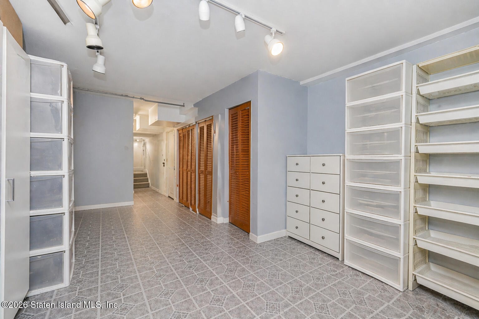 72 N Railroad Avenue, Staten Island, NY, 10304 image 27