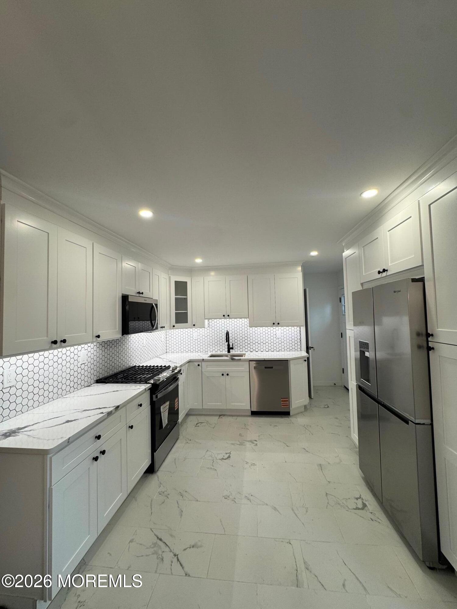 20 Oak Hill Drive Image 2