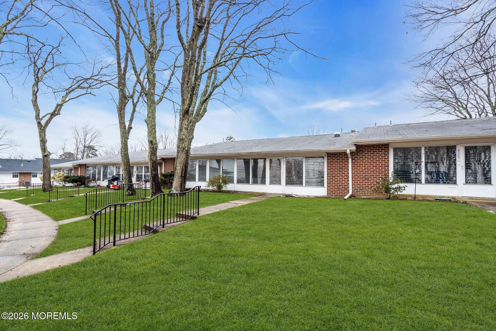 842E Inverness Court E Image 5