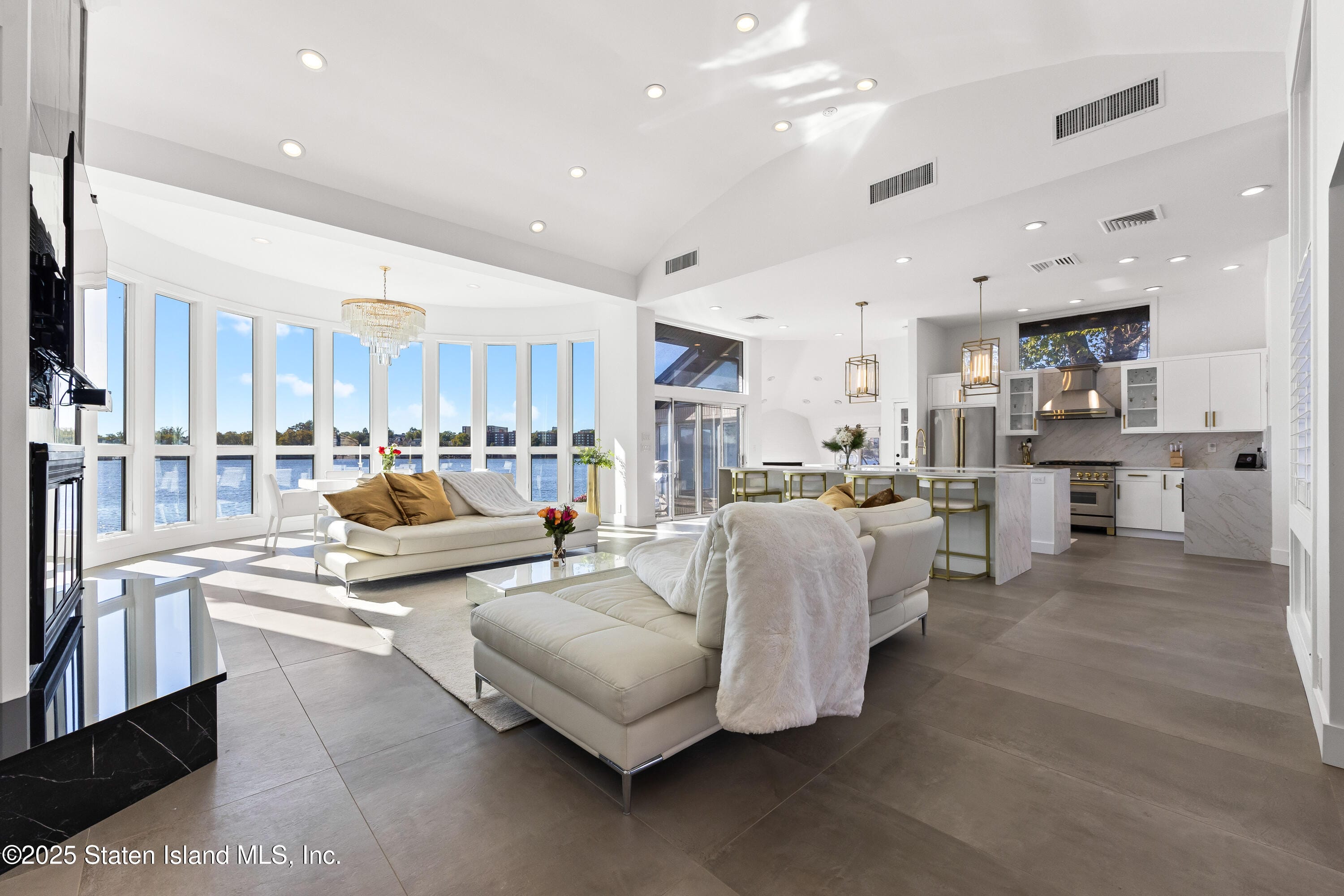 2 Wards Point Avenue, Staten Island, NY, 10307 image 6